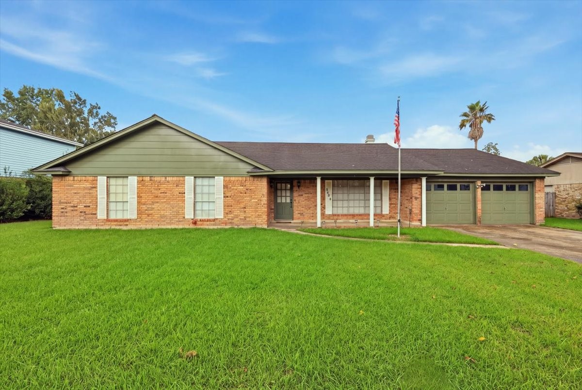 Listing photo 1