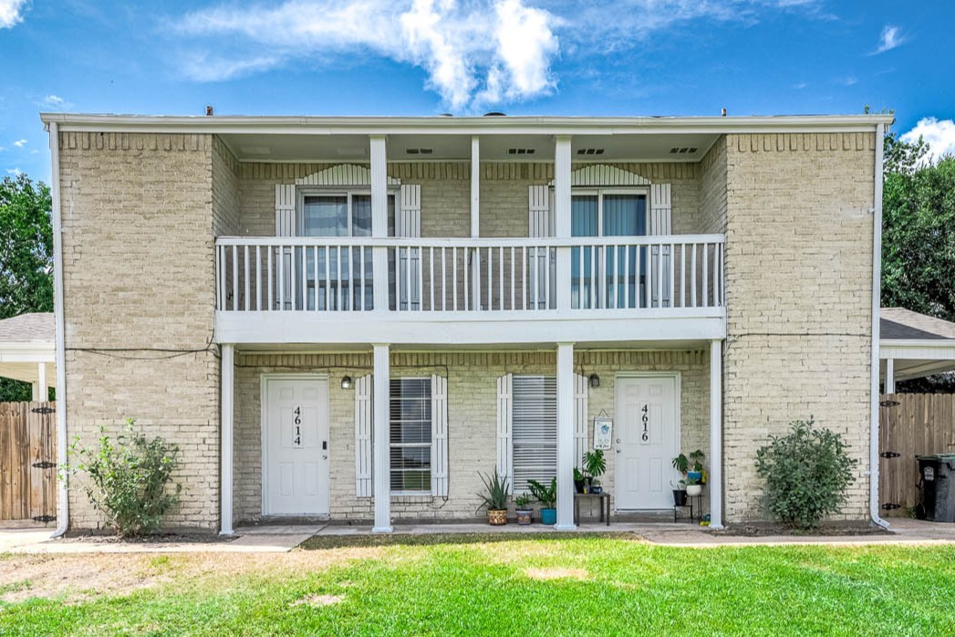 Listing photo 1