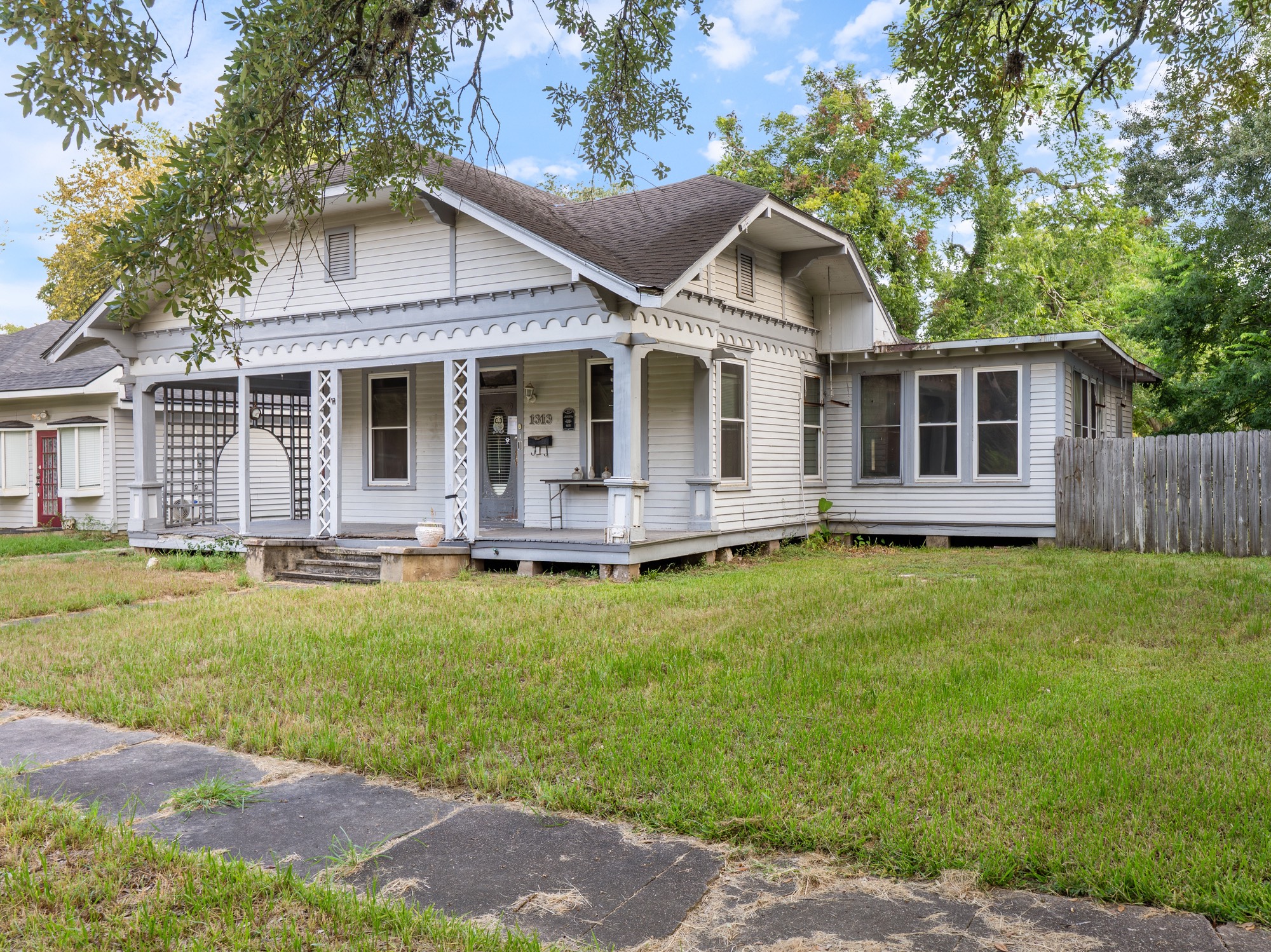 Listing photo 1