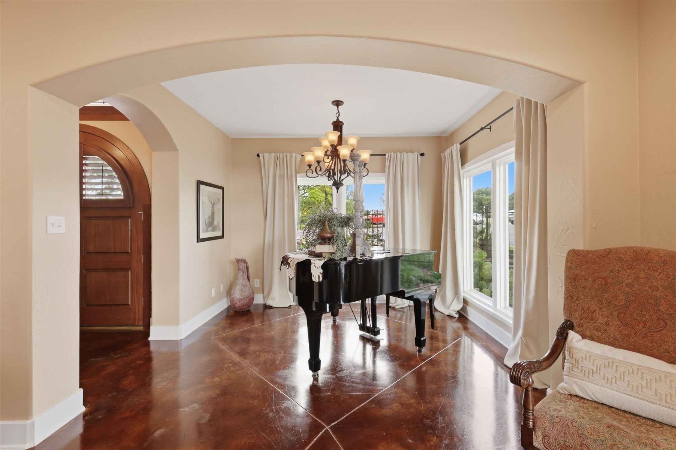 Listing photo 1