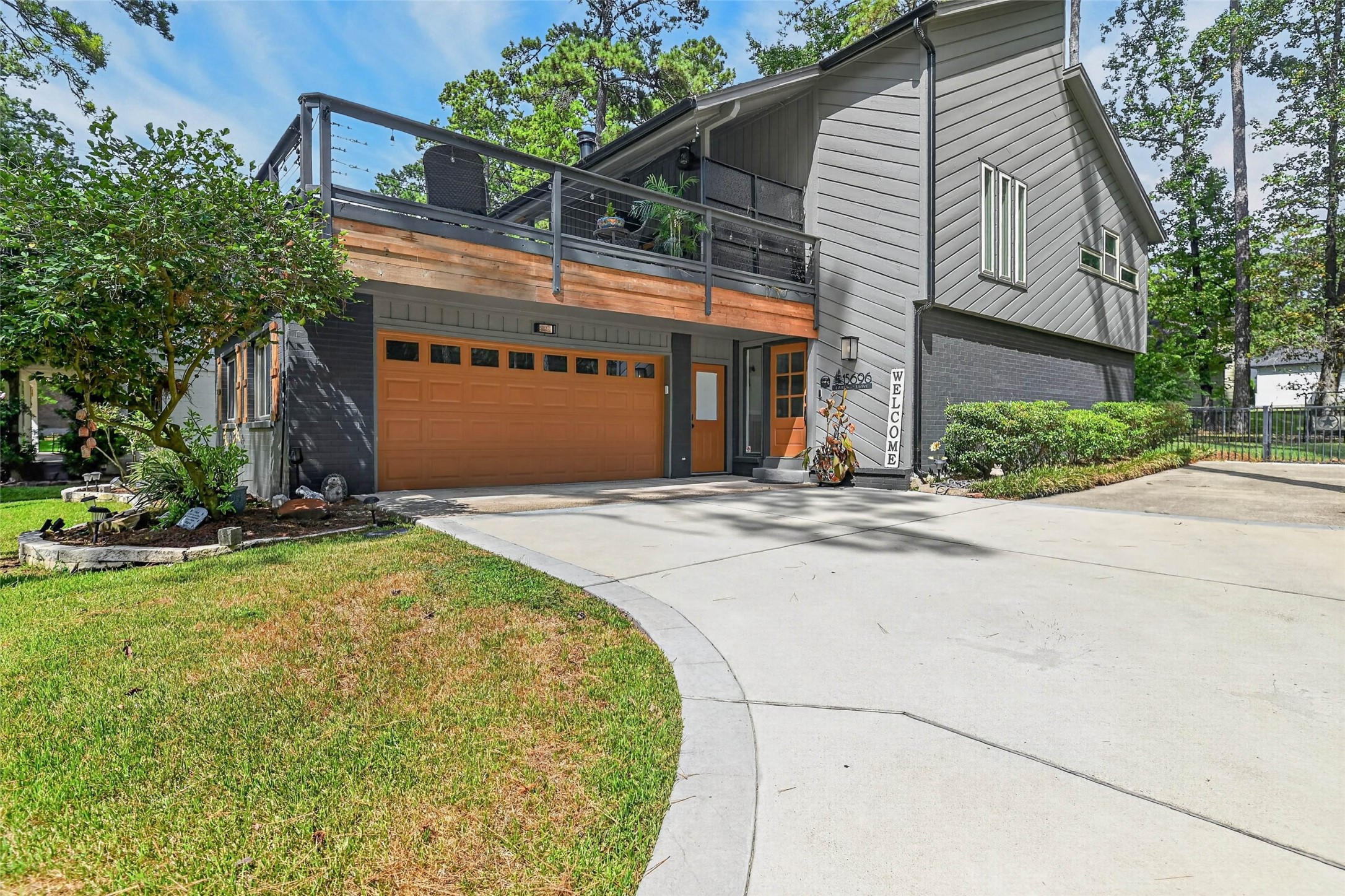 Listing photo 4