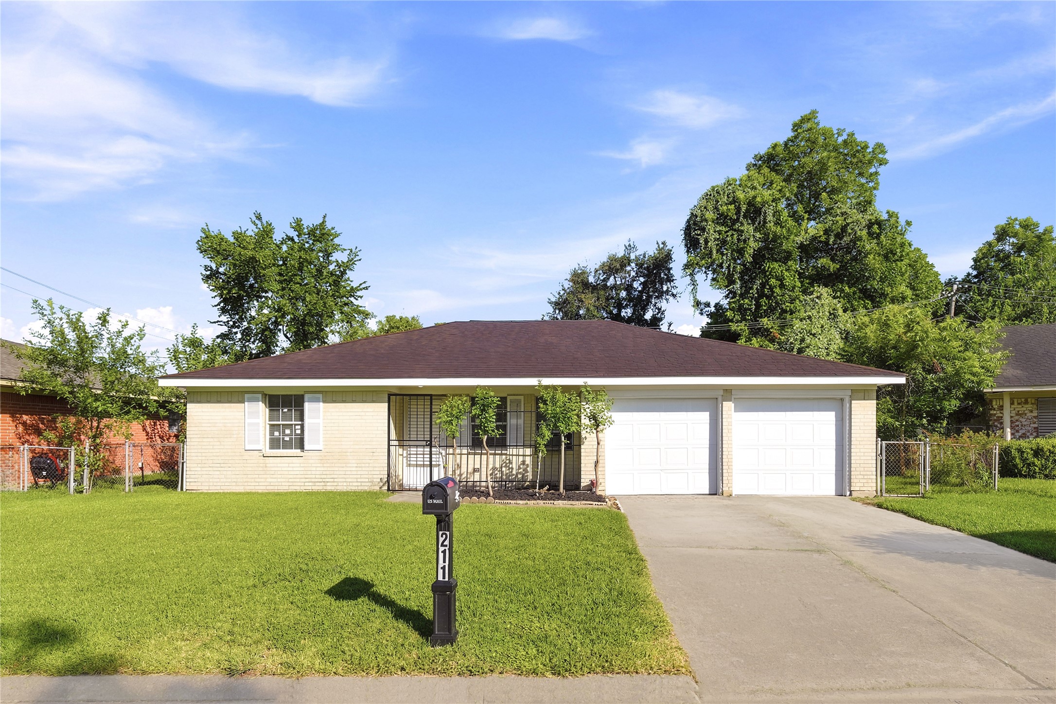 Listing photo 4
