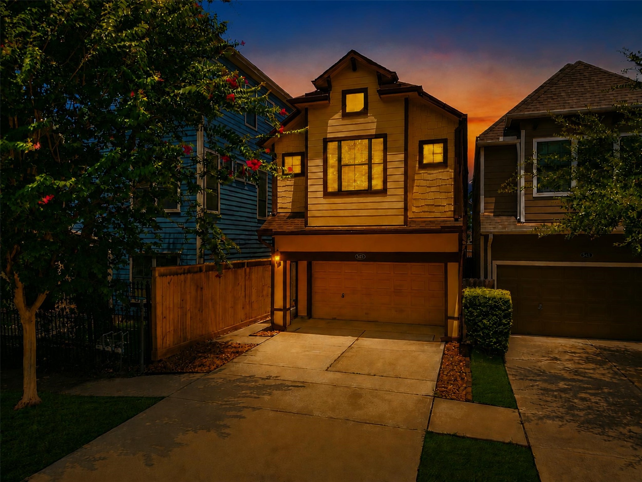 Listing photo 1
