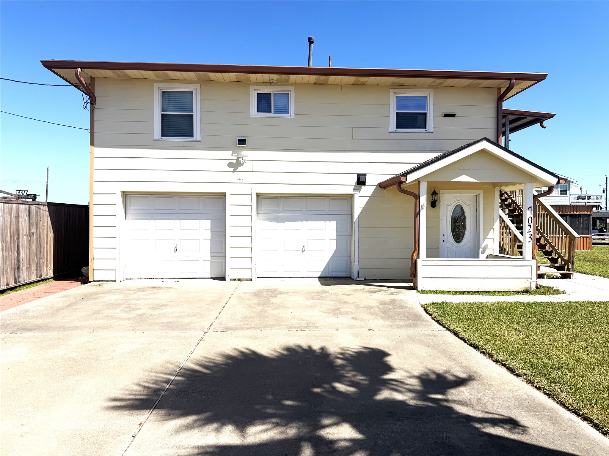Listing photo 2