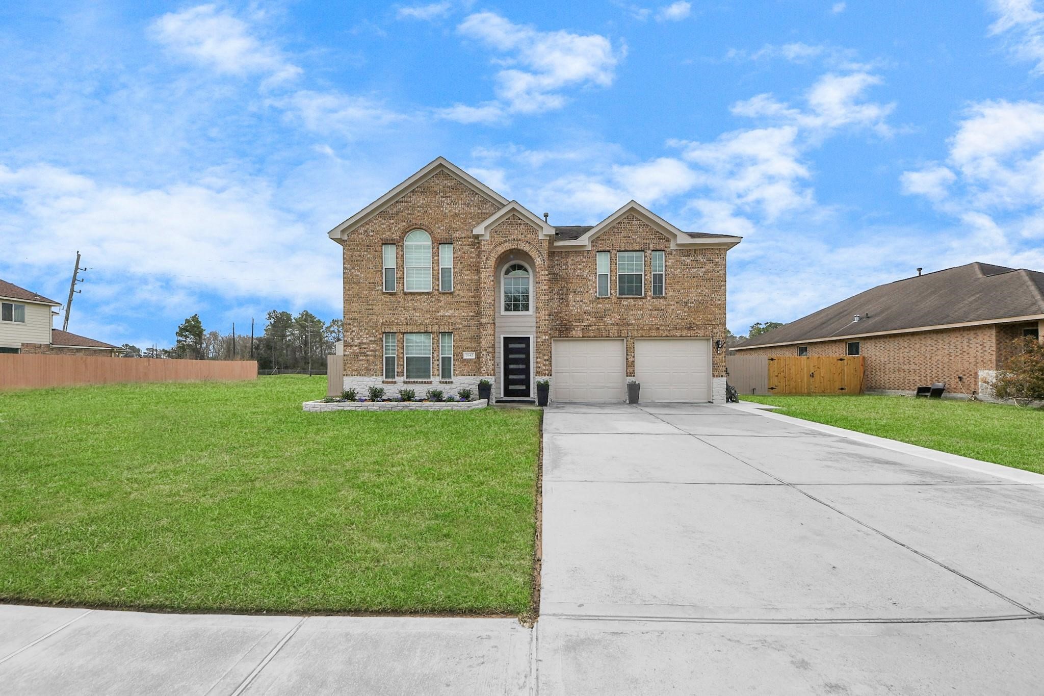 Listing photo 1