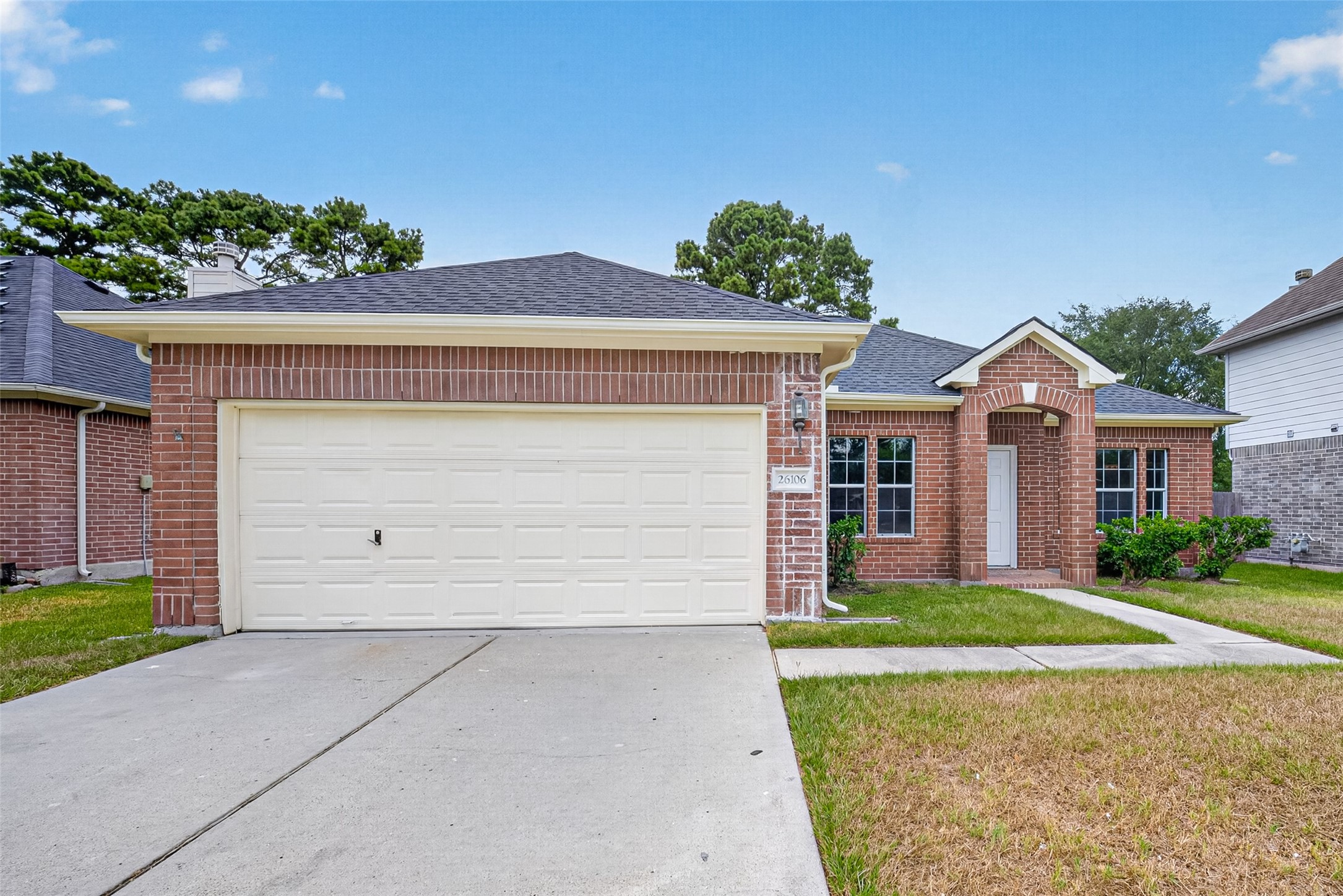 Listing photo 1