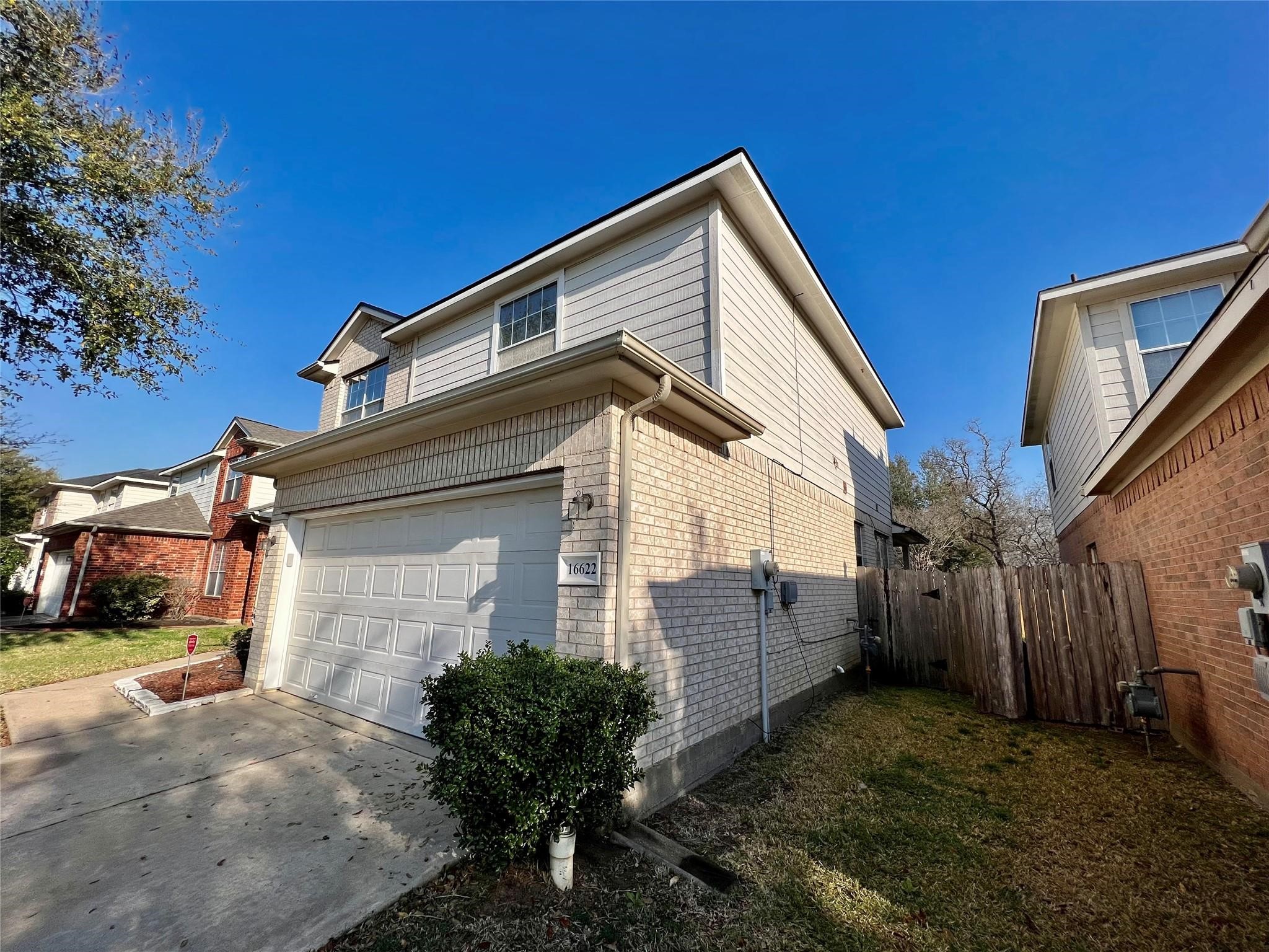 Listing photo 3