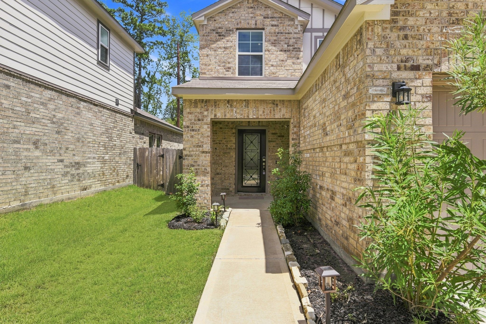Listing photo 1