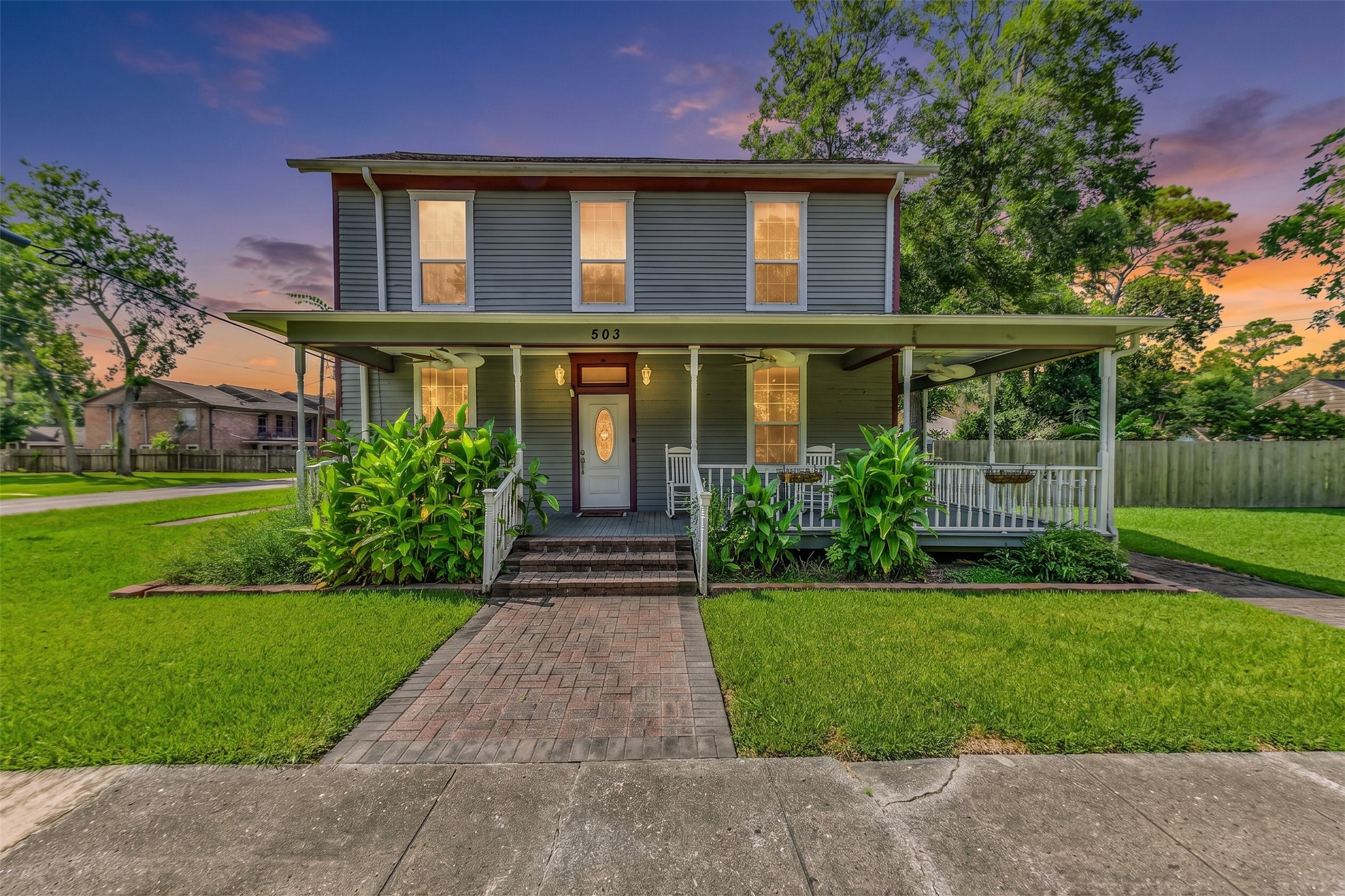 Listing photo 1