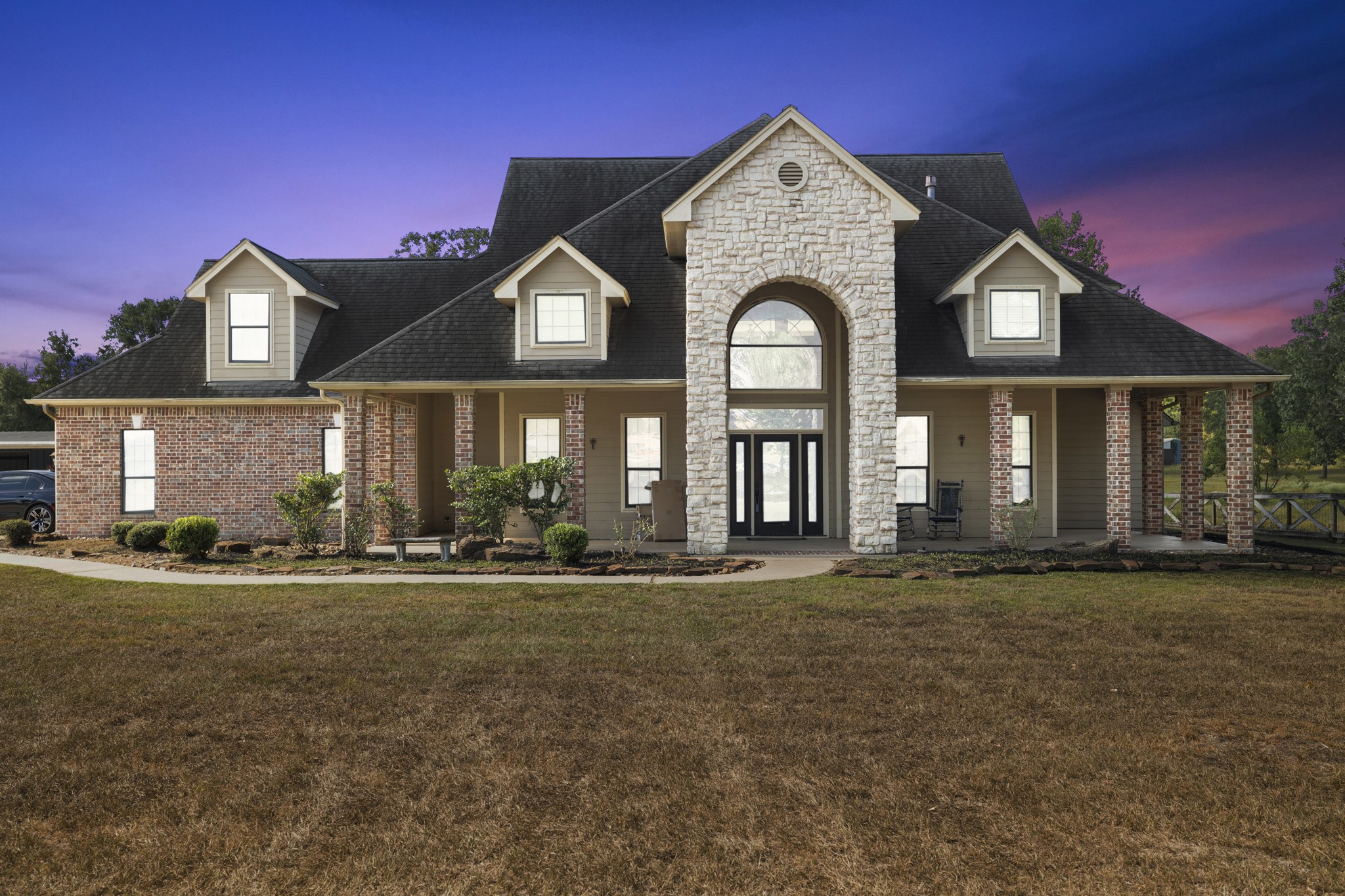 Listing photo 1