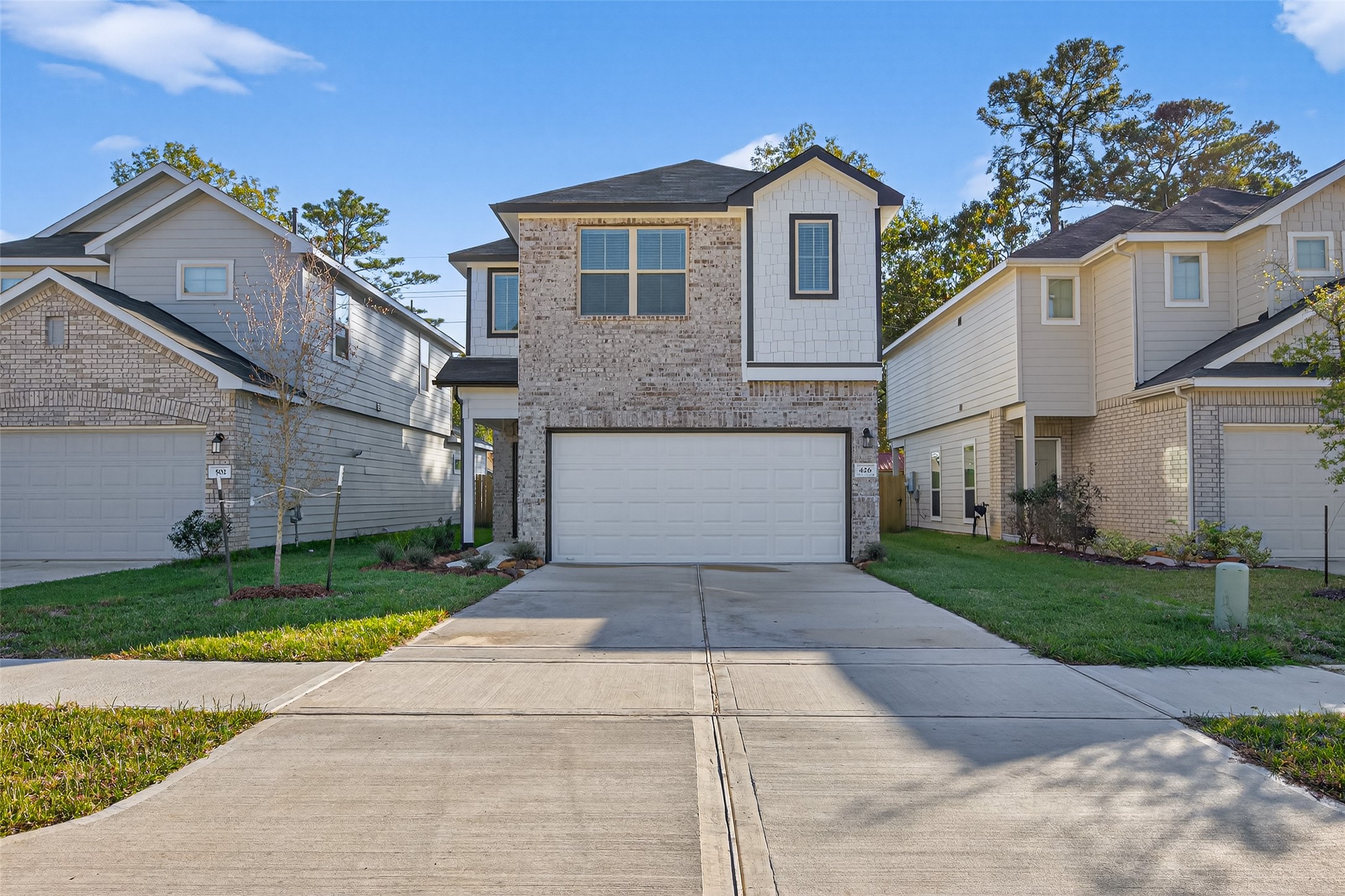 Listing photo 1