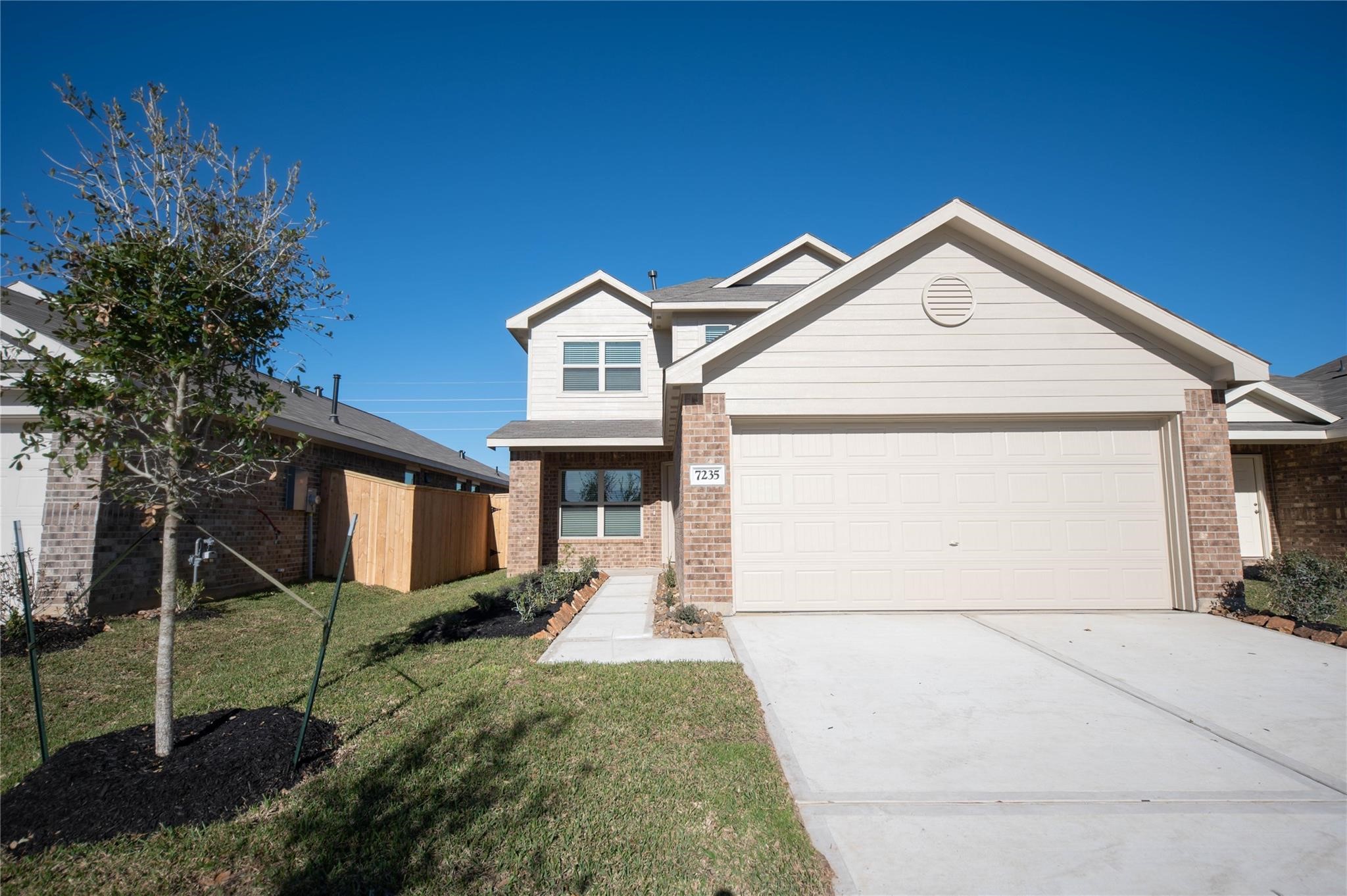 Listing photo 1