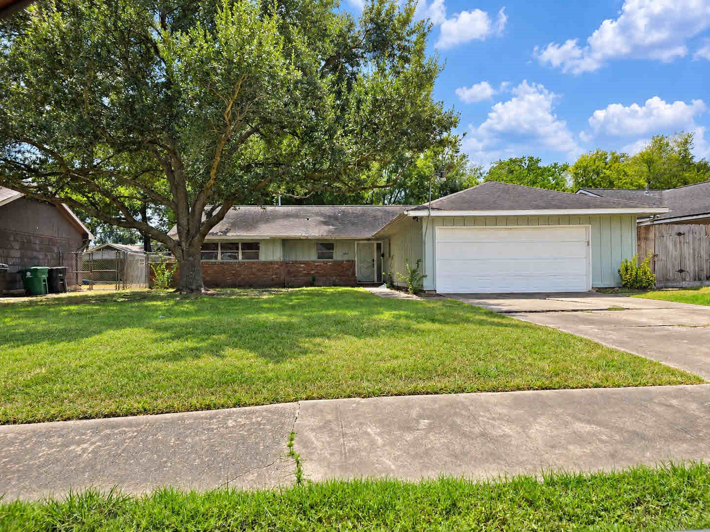 Listing photo 1
