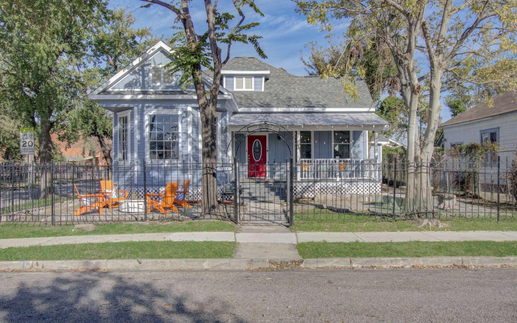 Listing photo 1