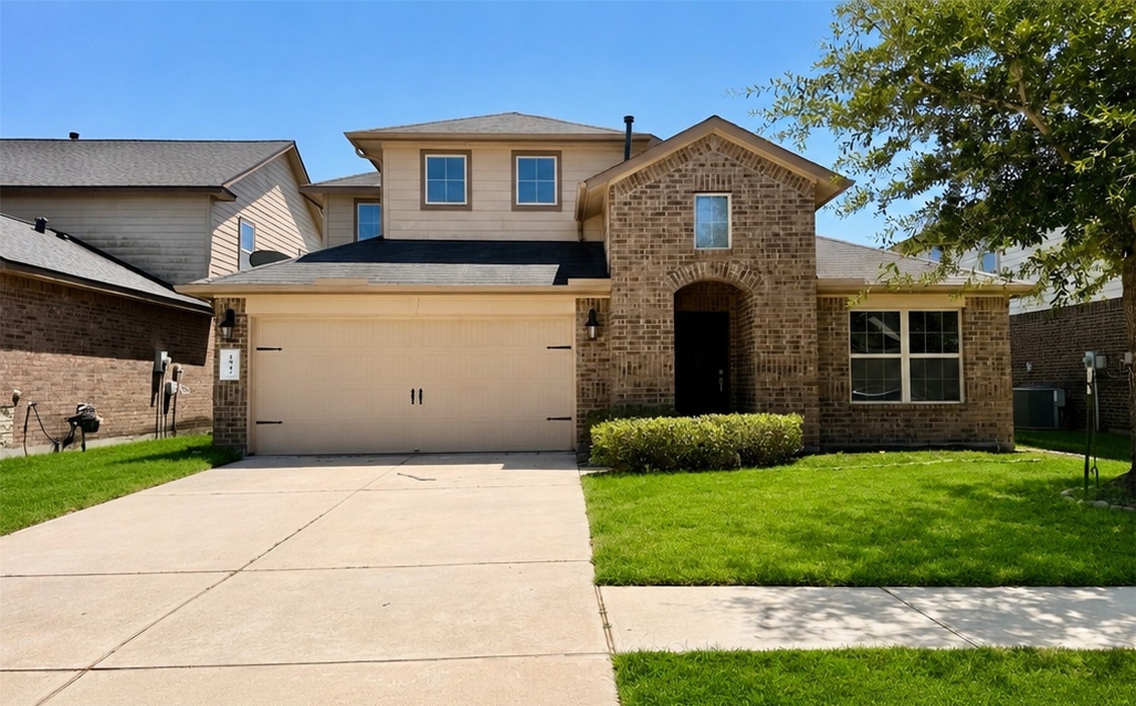 Listing photo 1