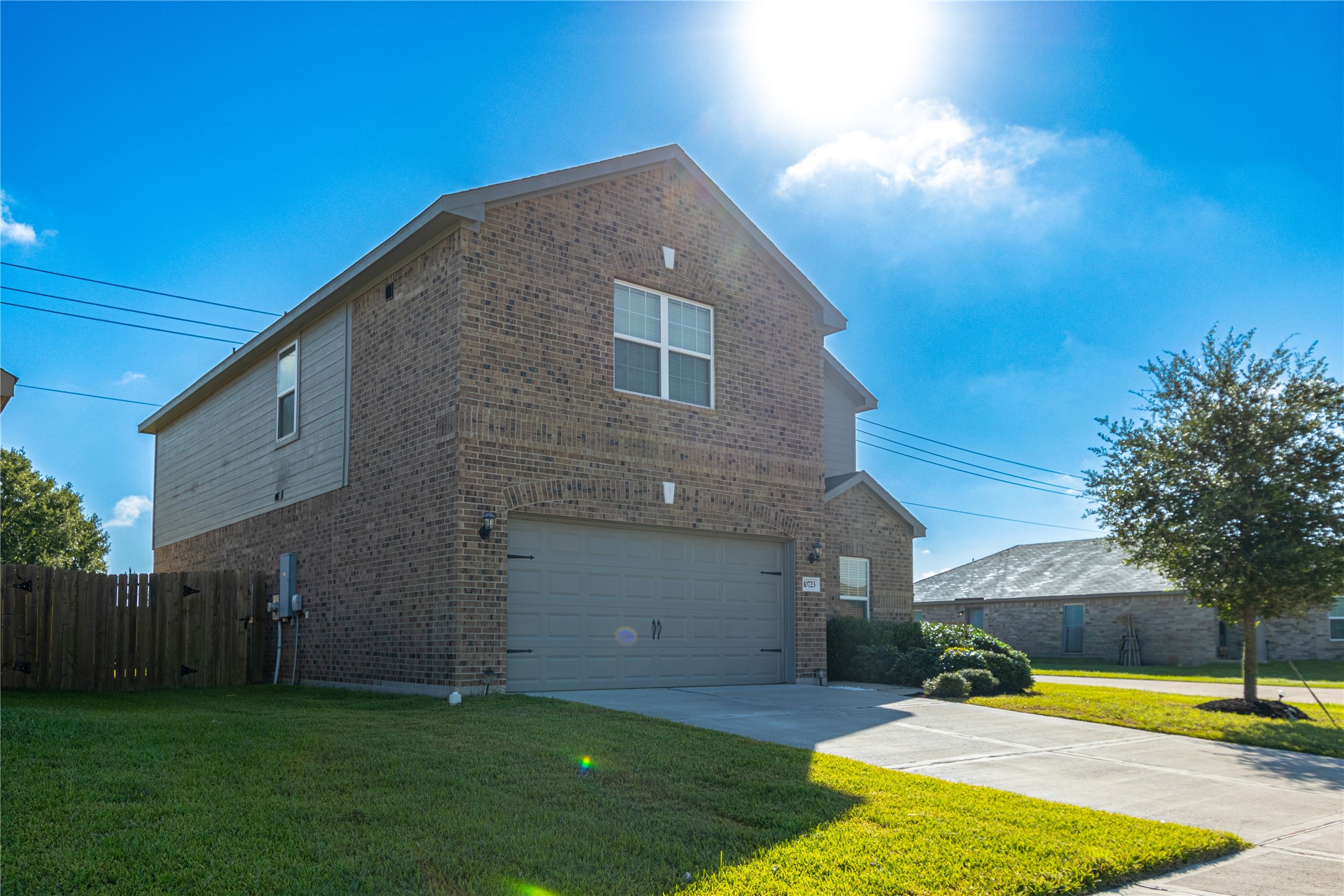 Listing photo 1