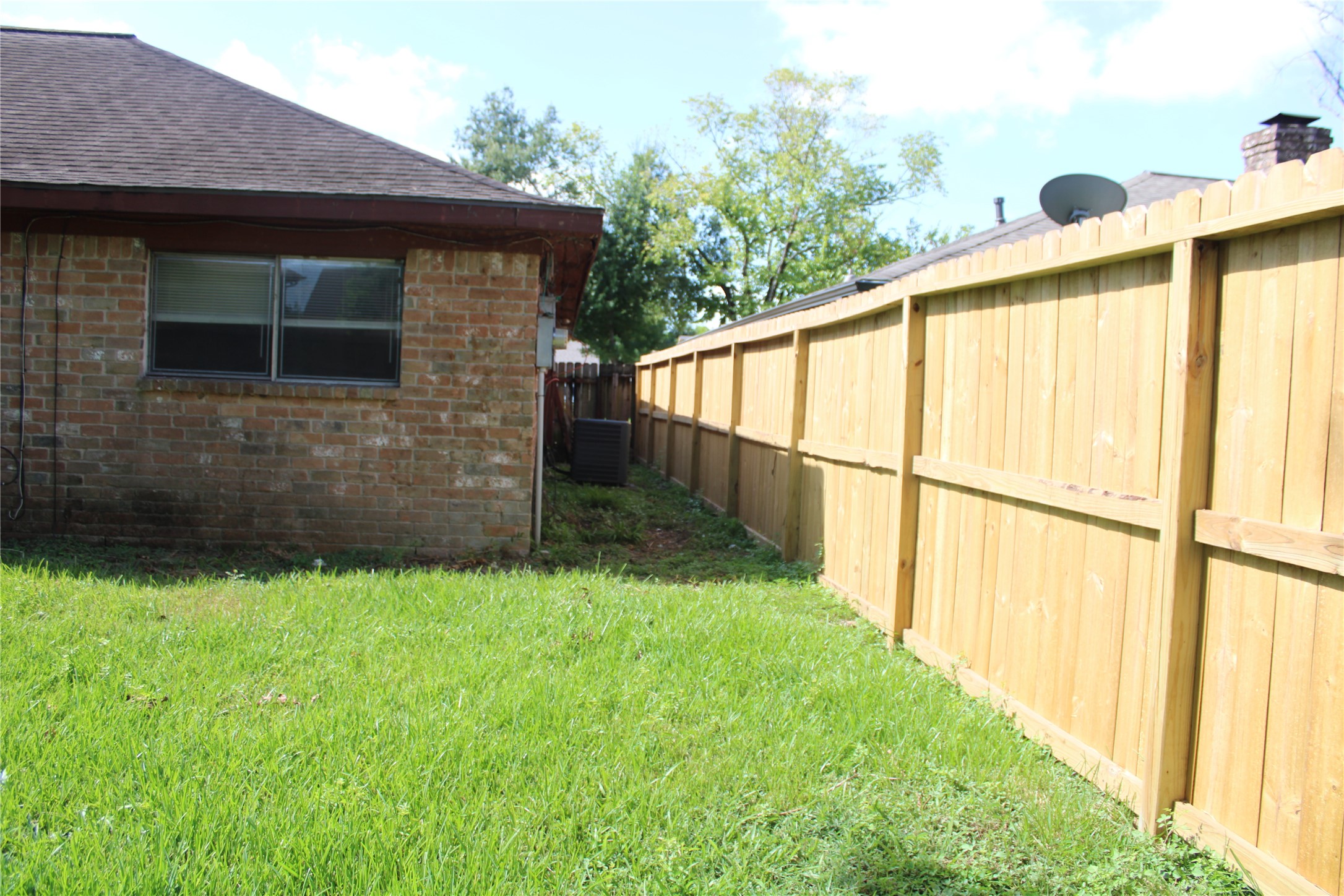 Listing photo 4