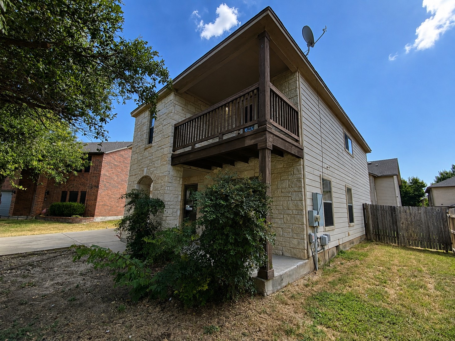 Listing photo 1