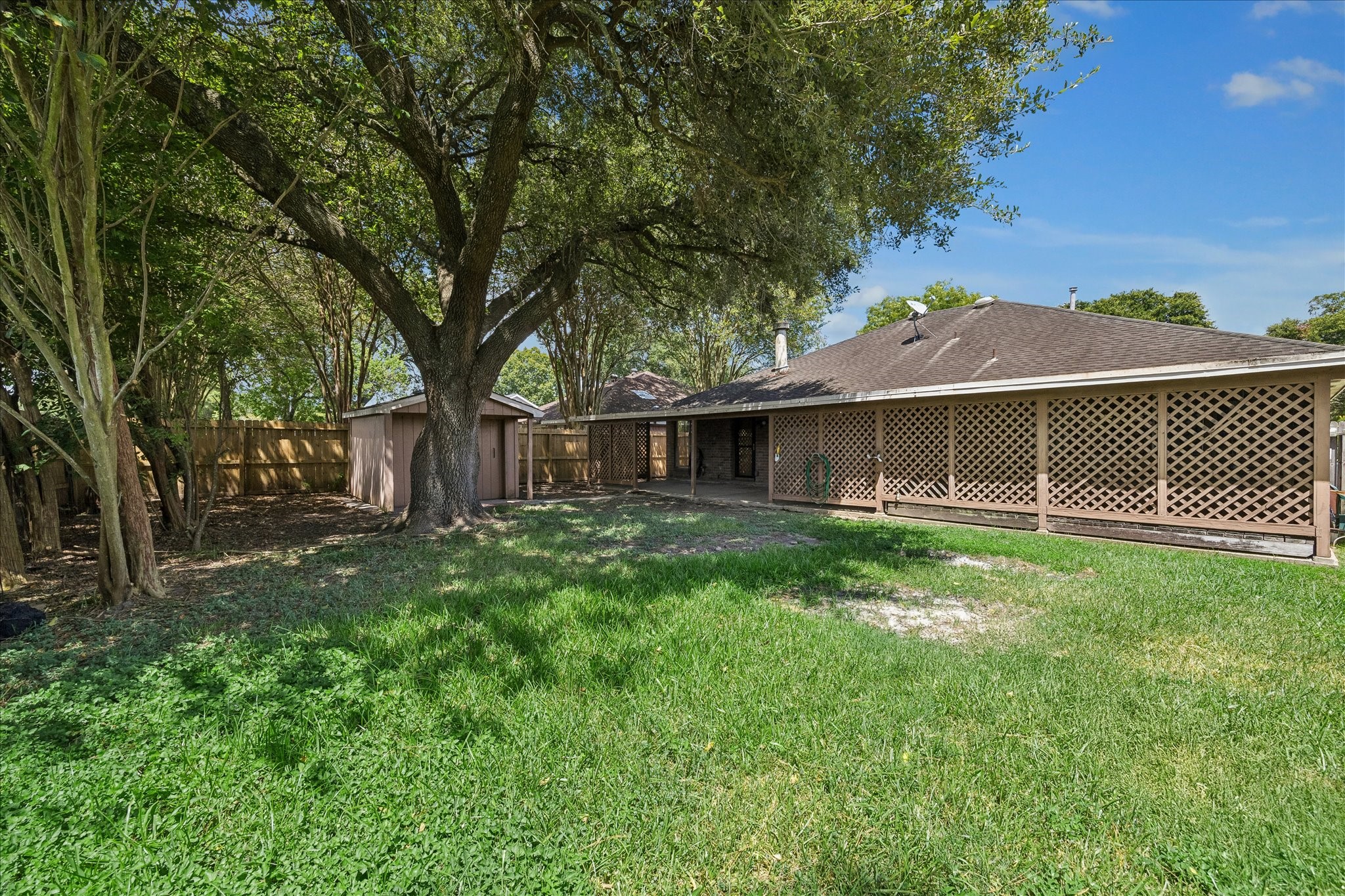 Listing photo 5