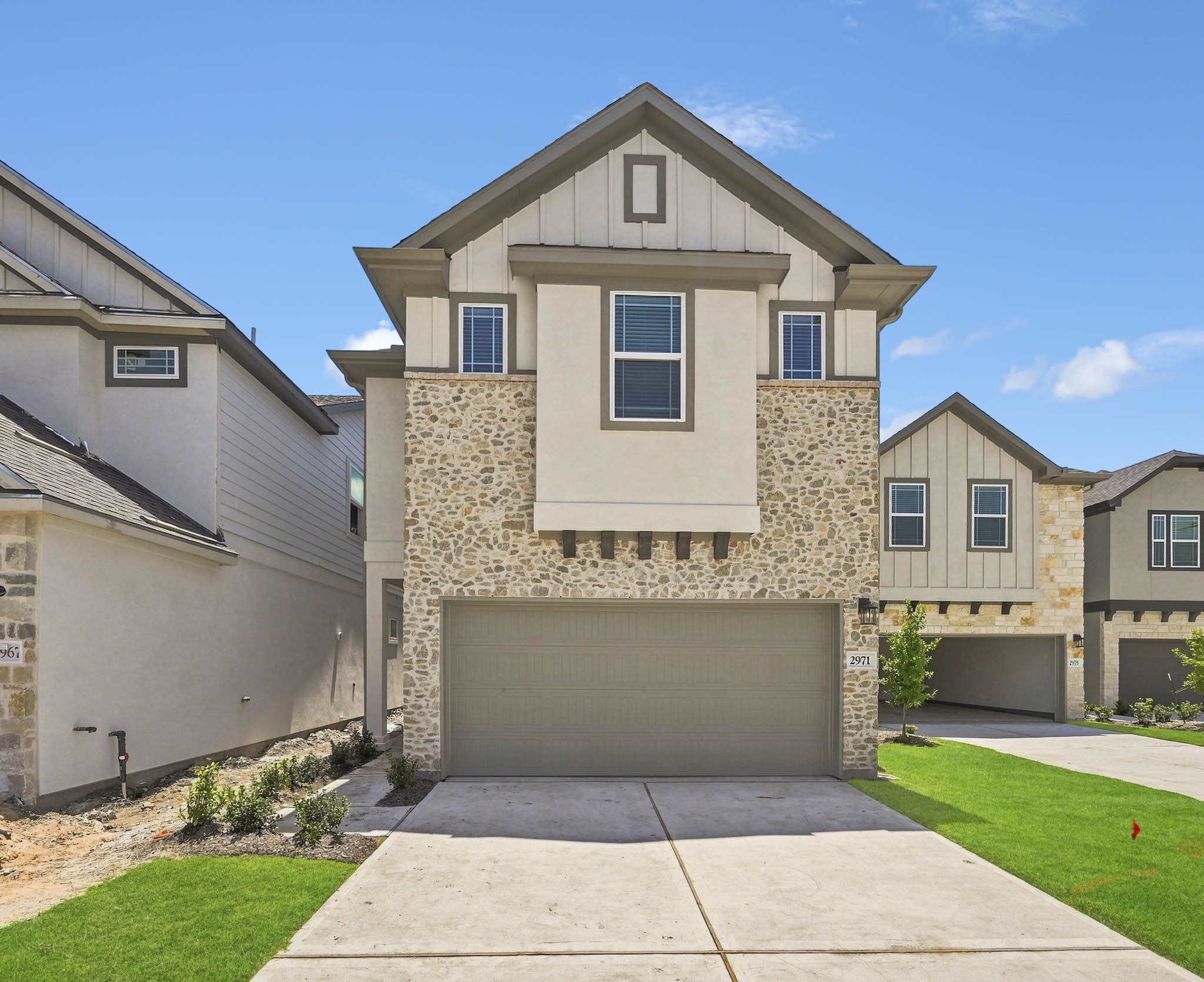 Listing photo 1