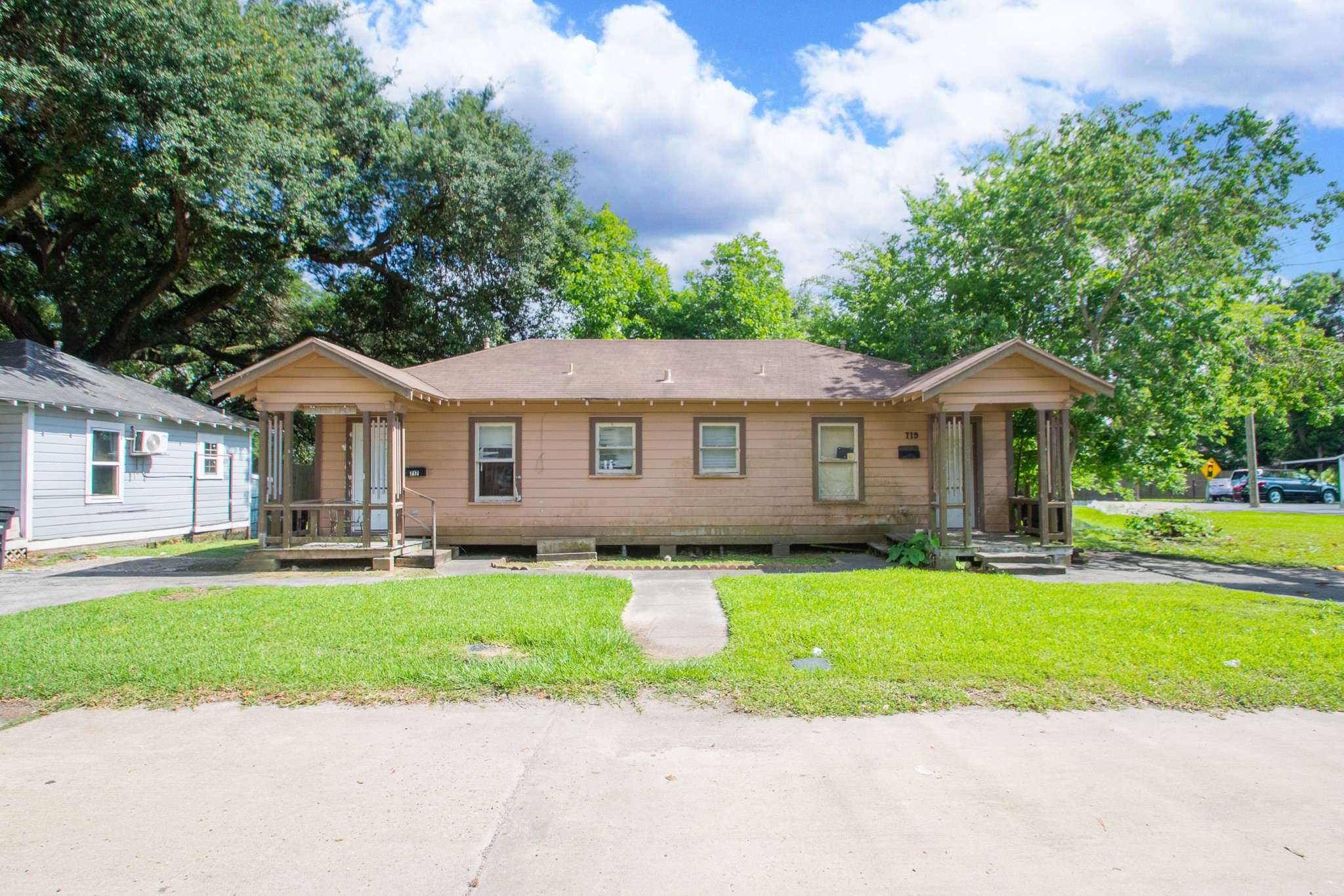 Listing photo 3