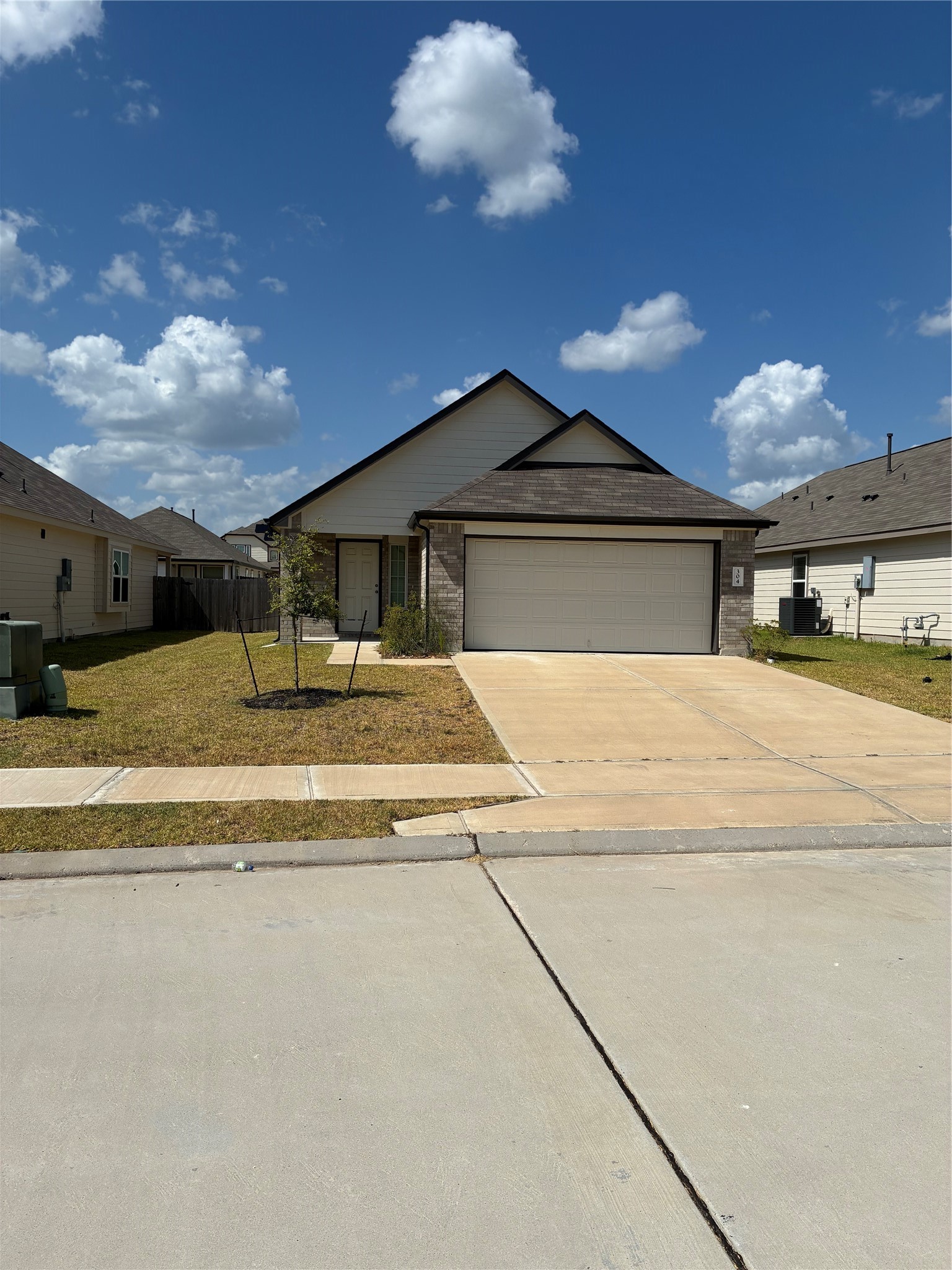Listing photo 1