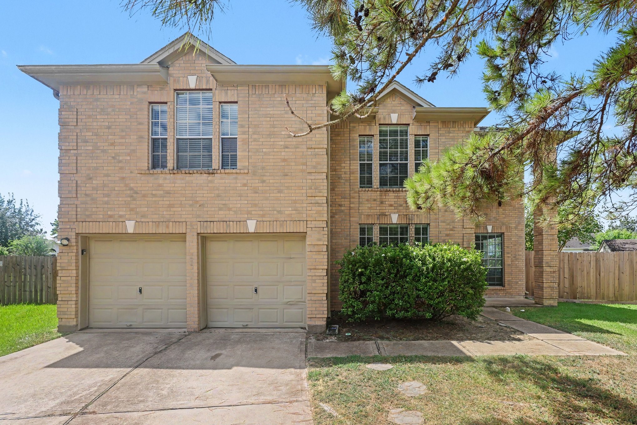 Listing photo 1