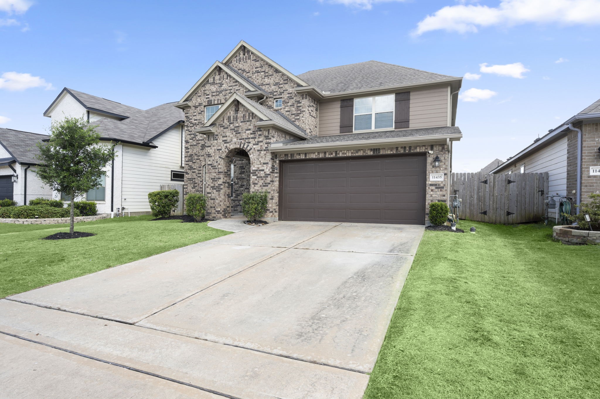 Listing photo 1