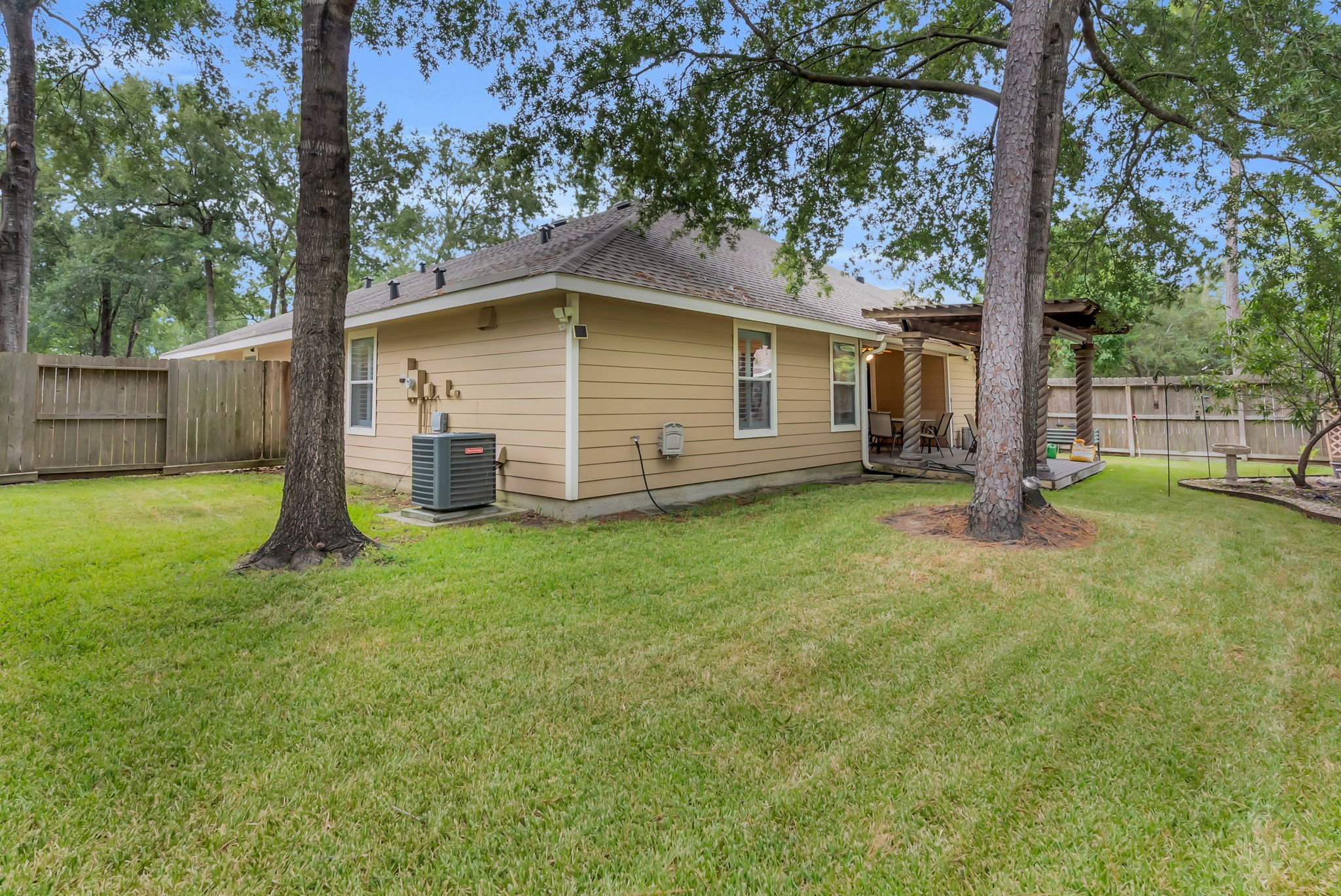 Listing photo 5