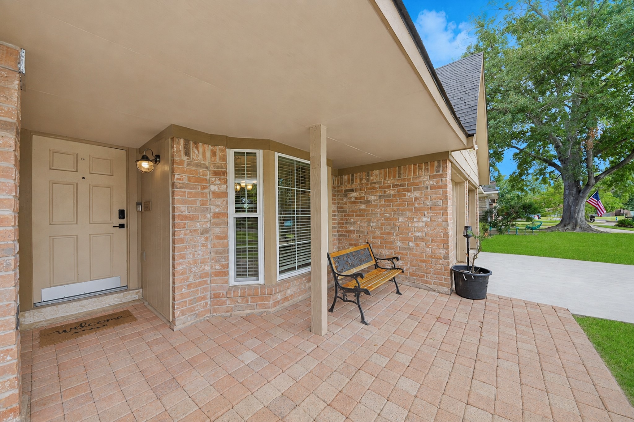 Listing photo 4