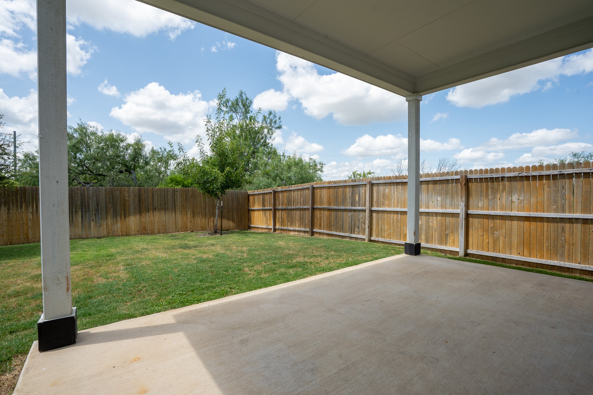 Listing photo 5