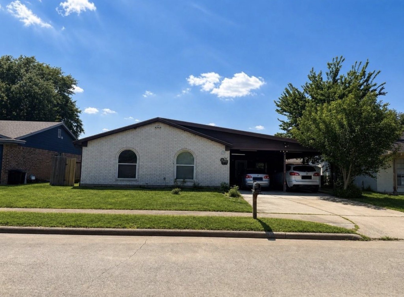 Listing photo 1