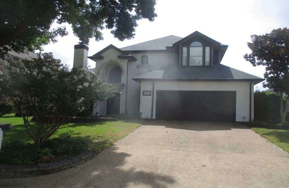 Listing photo 1