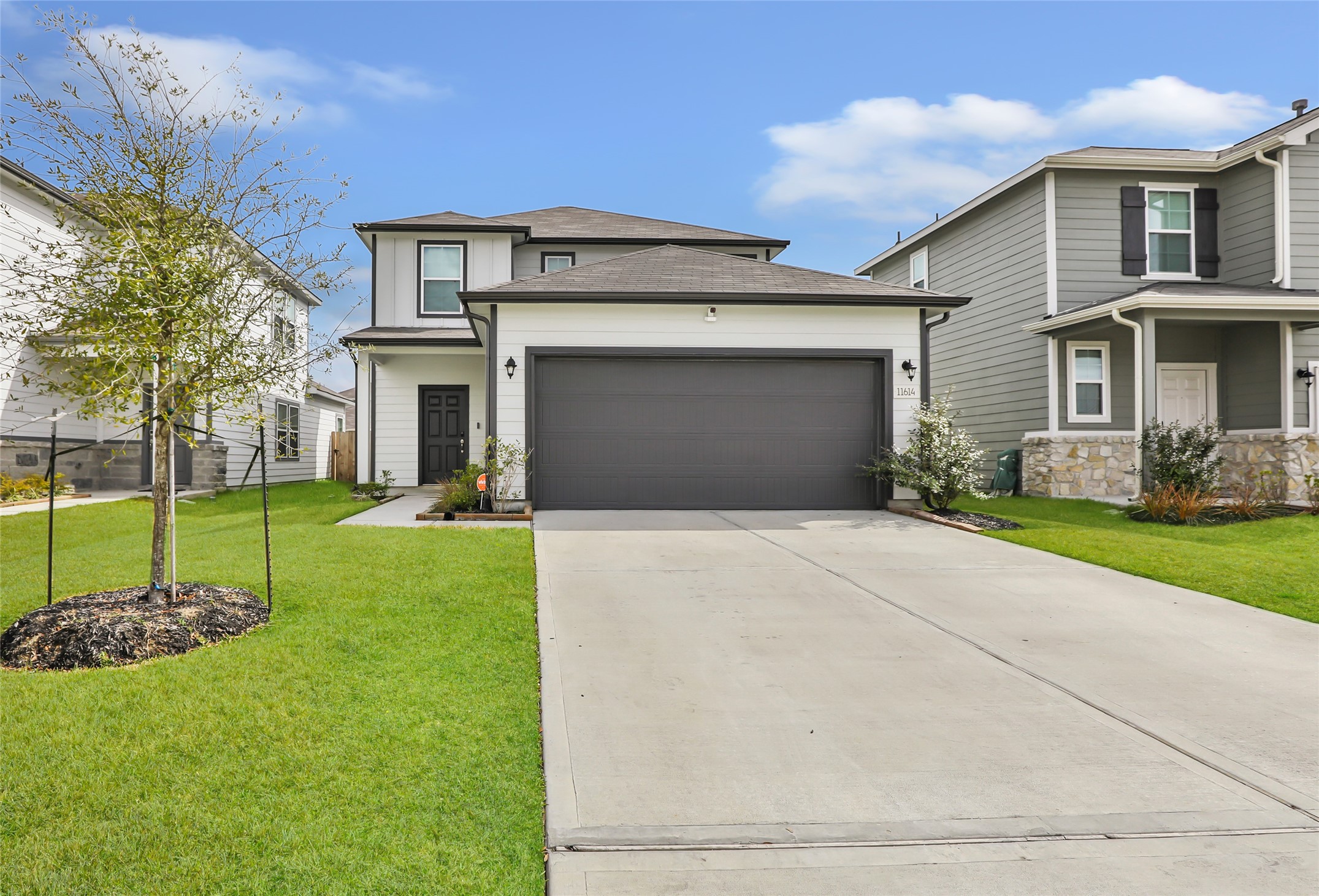 Listing photo 2