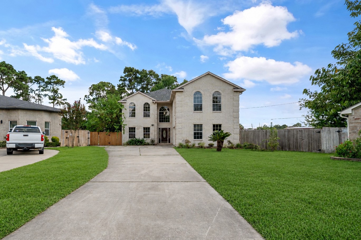 Listing photo 1