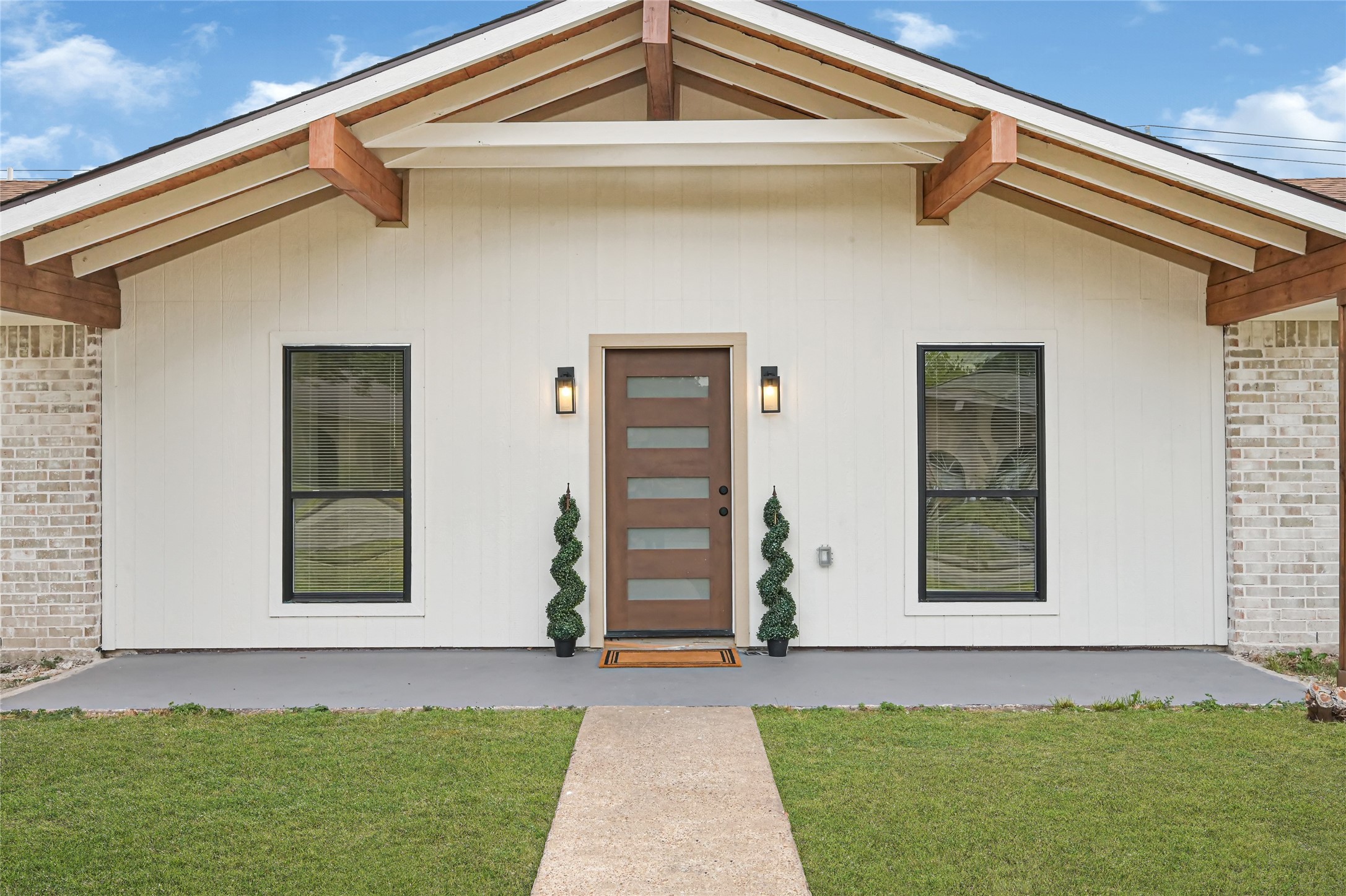 11102 Sagecanyon Drive
