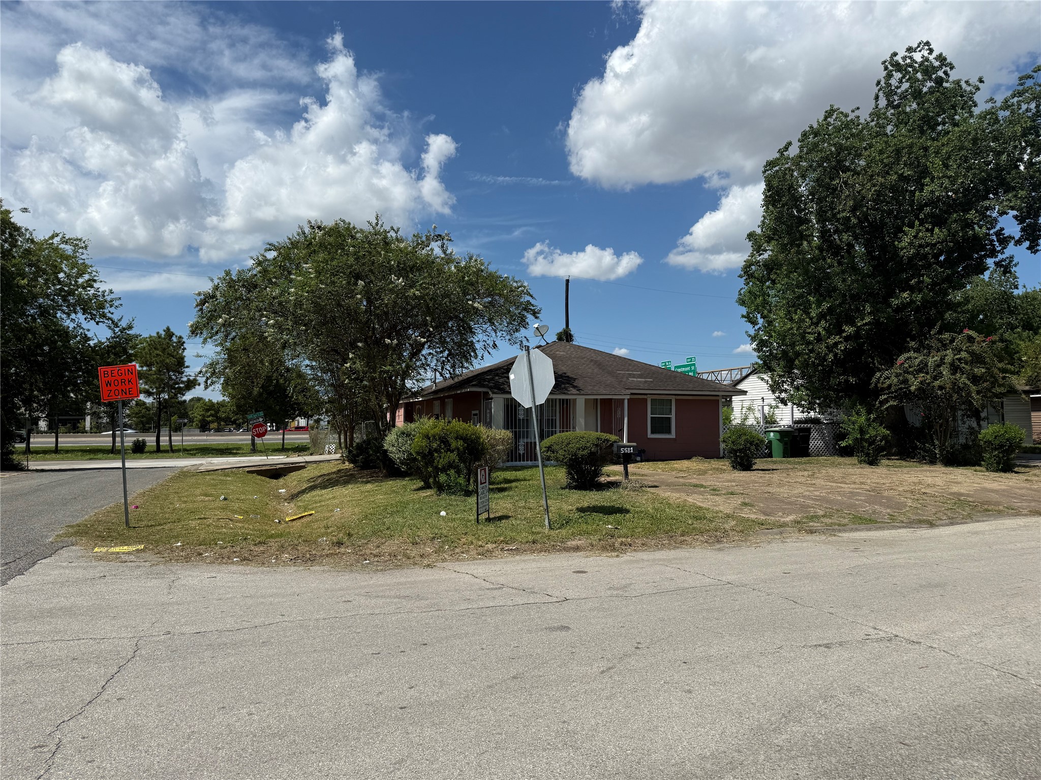 Listing photo 1