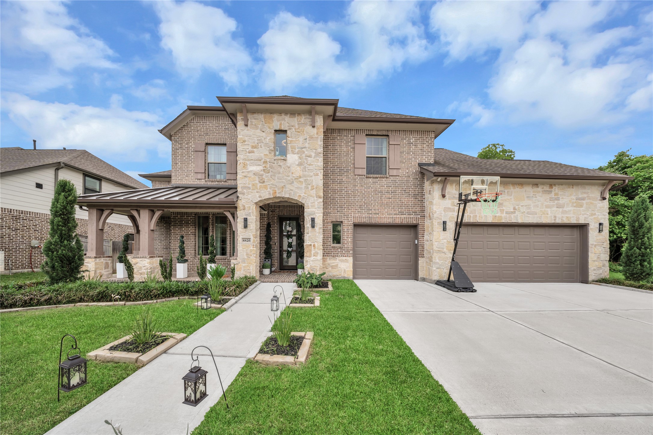 Listing photo 1