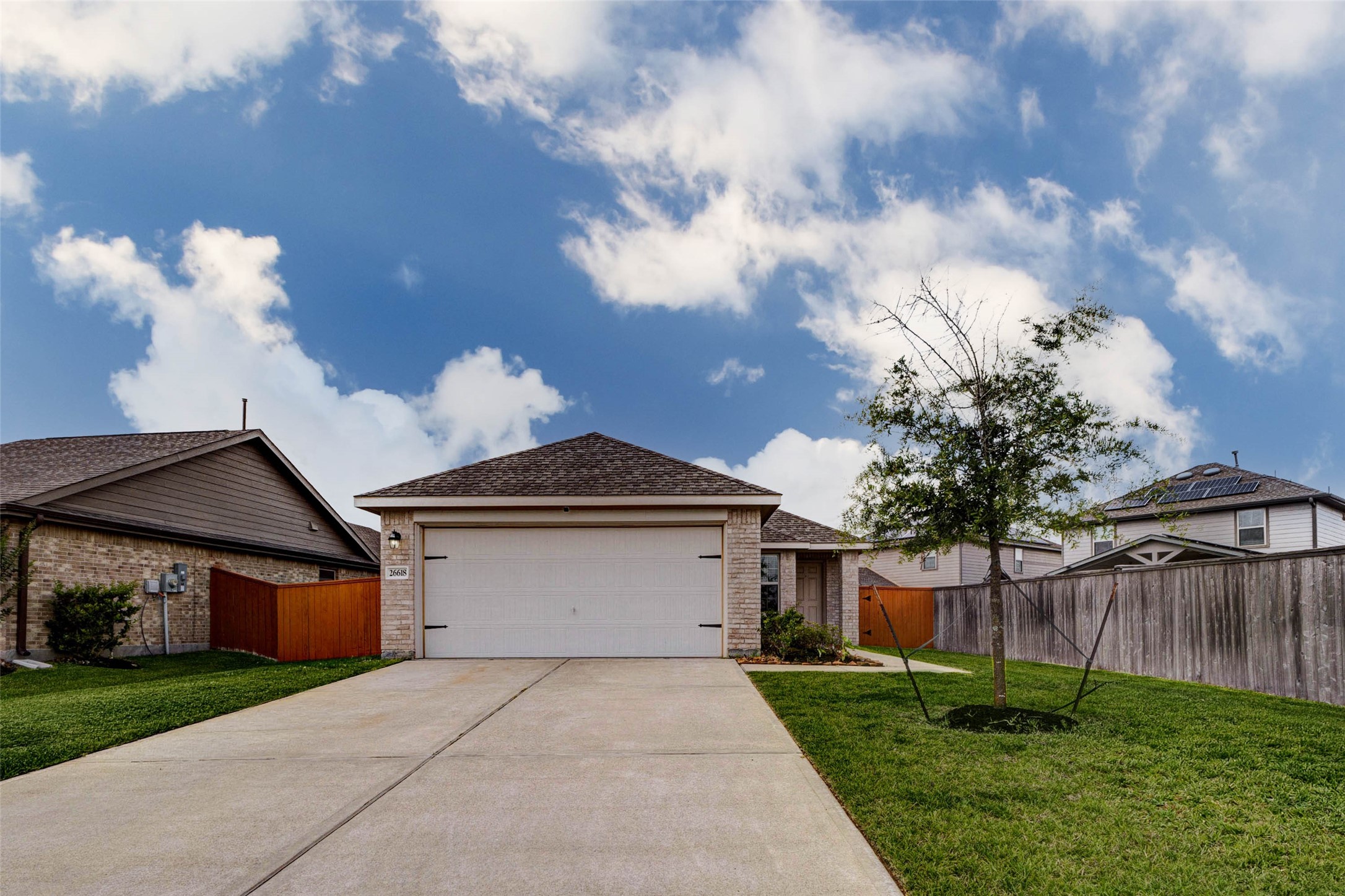 Listing photo 1