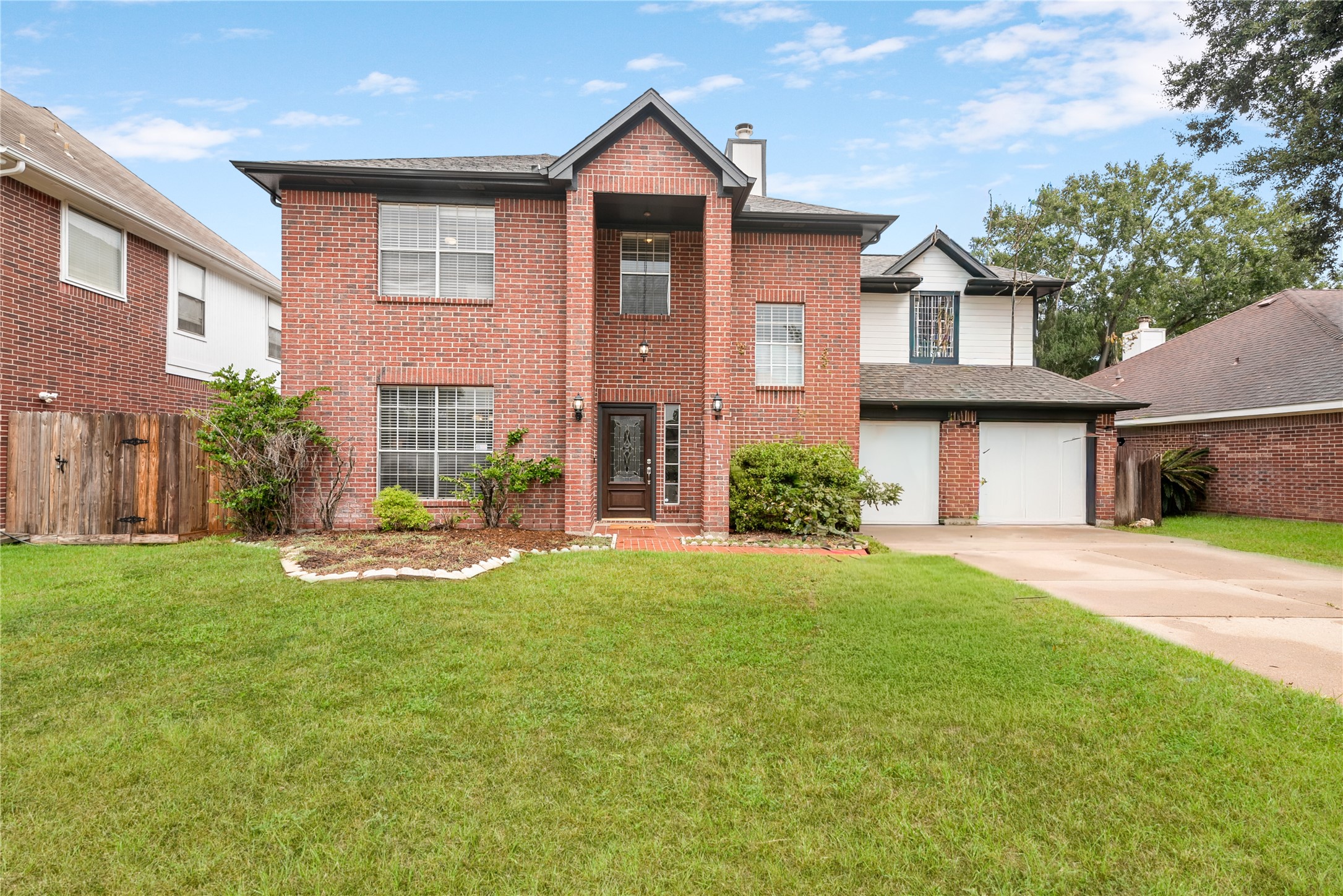 Listing photo 1