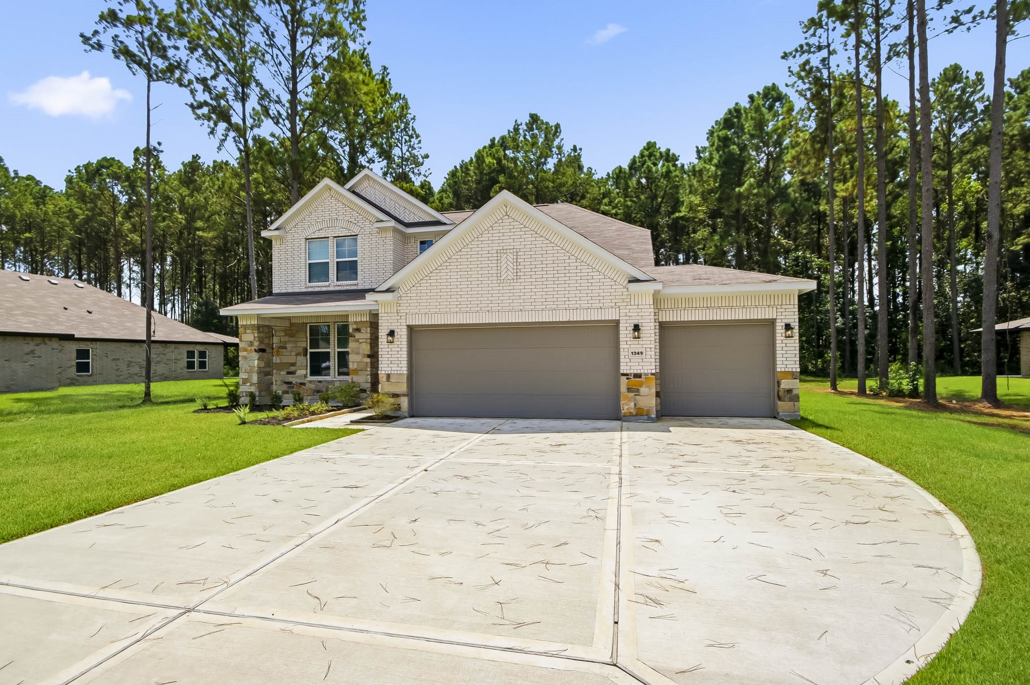 Listing photo 1
