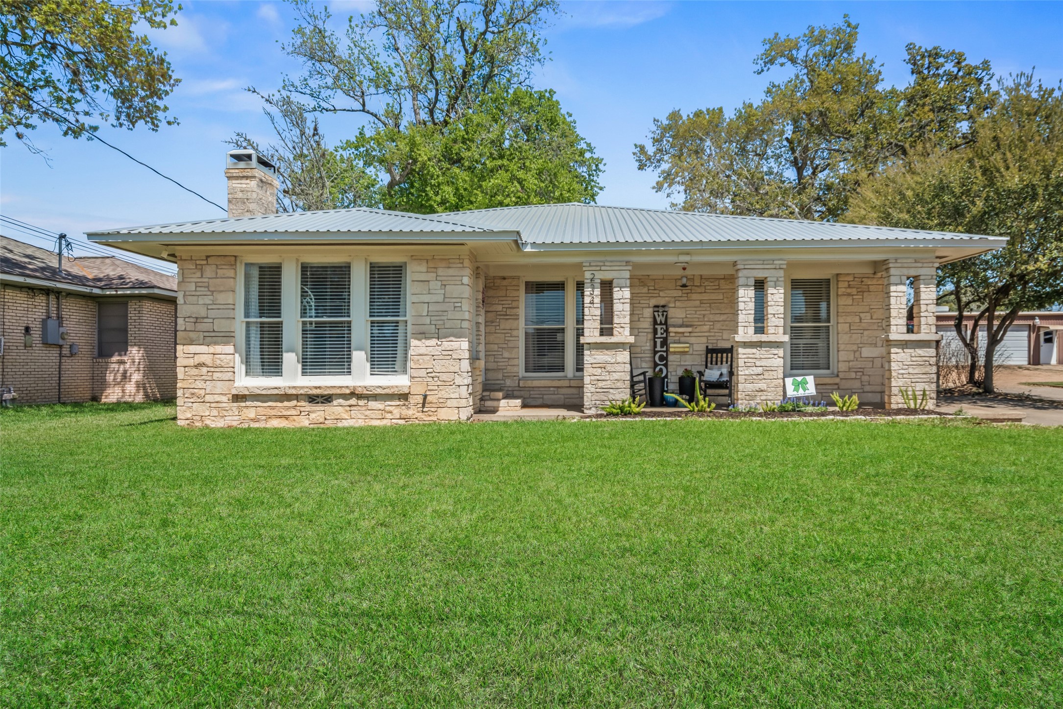 Listing photo 4