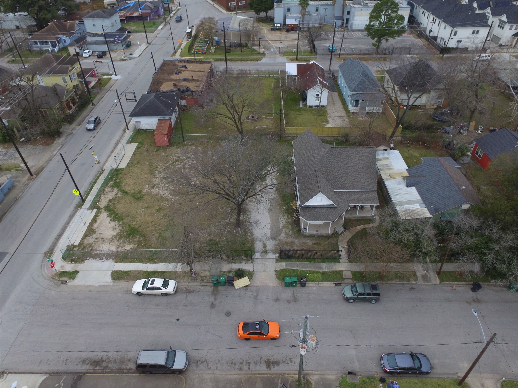 Listing photo 1