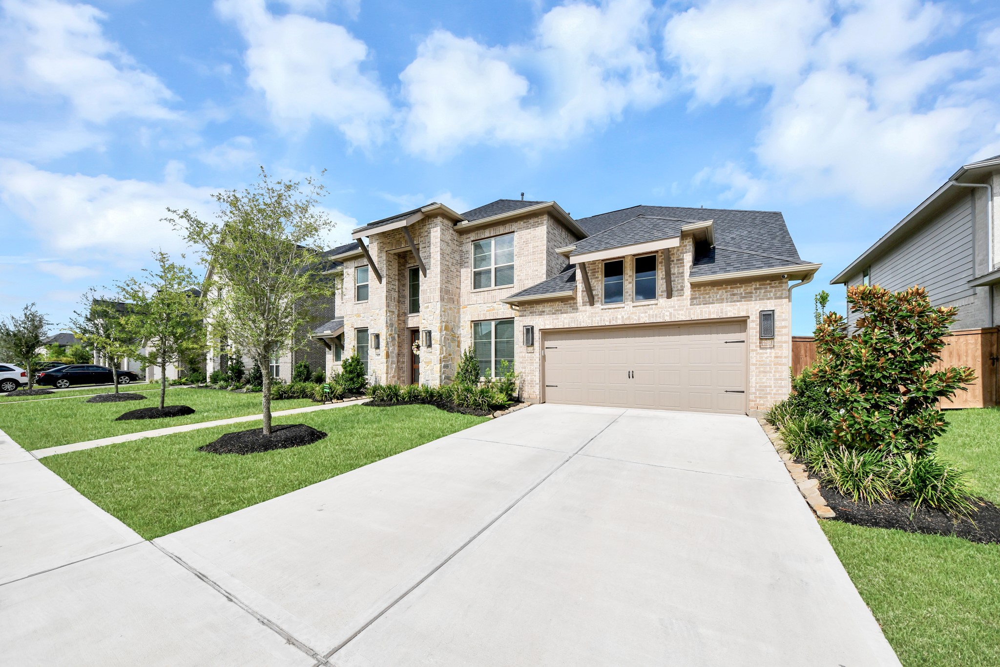 Listing photo 3