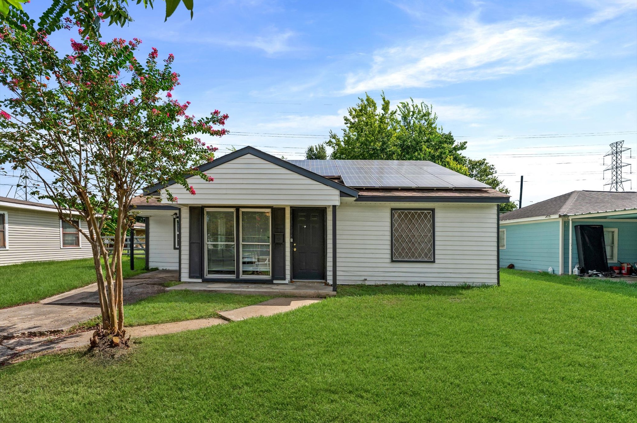 Listing photo 1