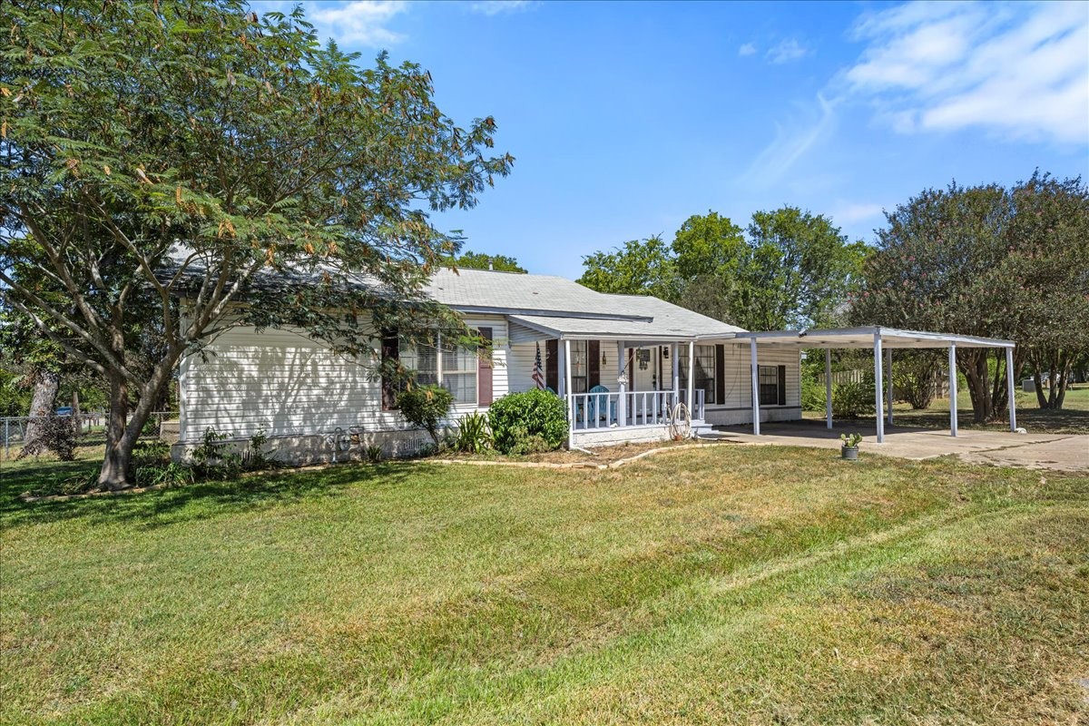 Listing photo 1