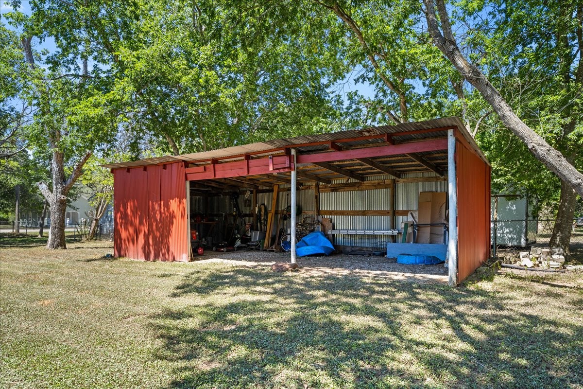 Listing photo 4