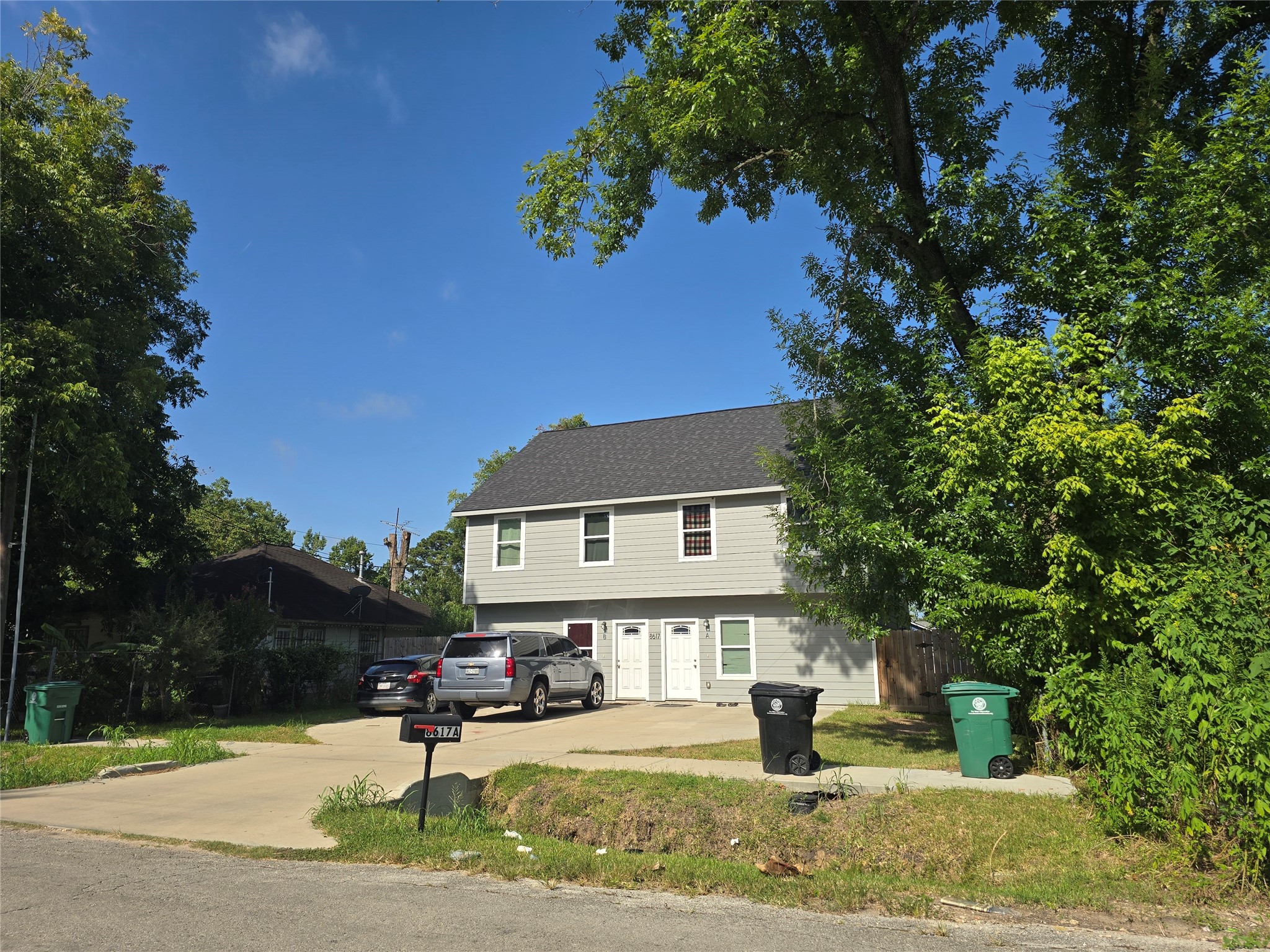 Listing photo 1
