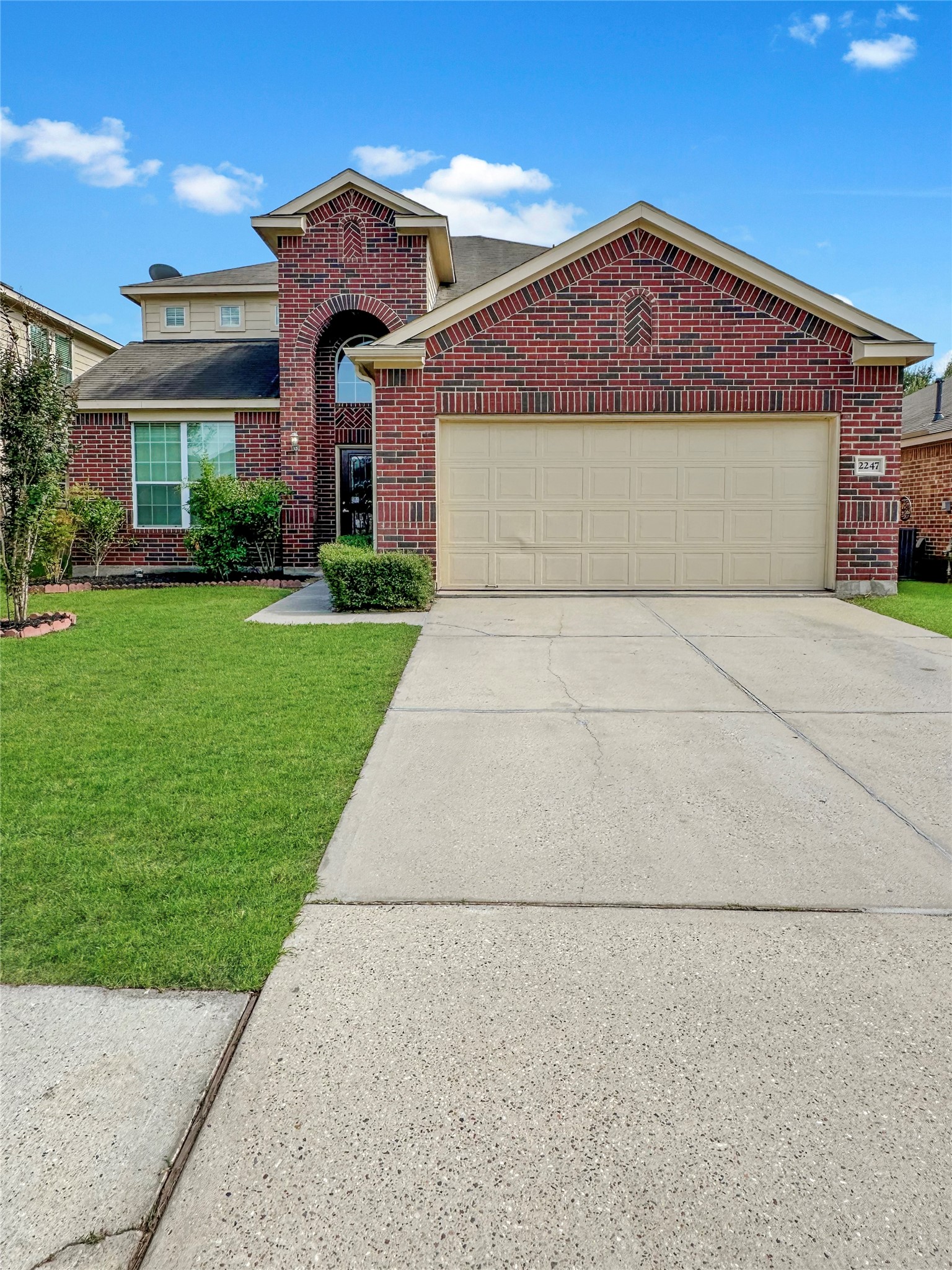 Listing photo 1