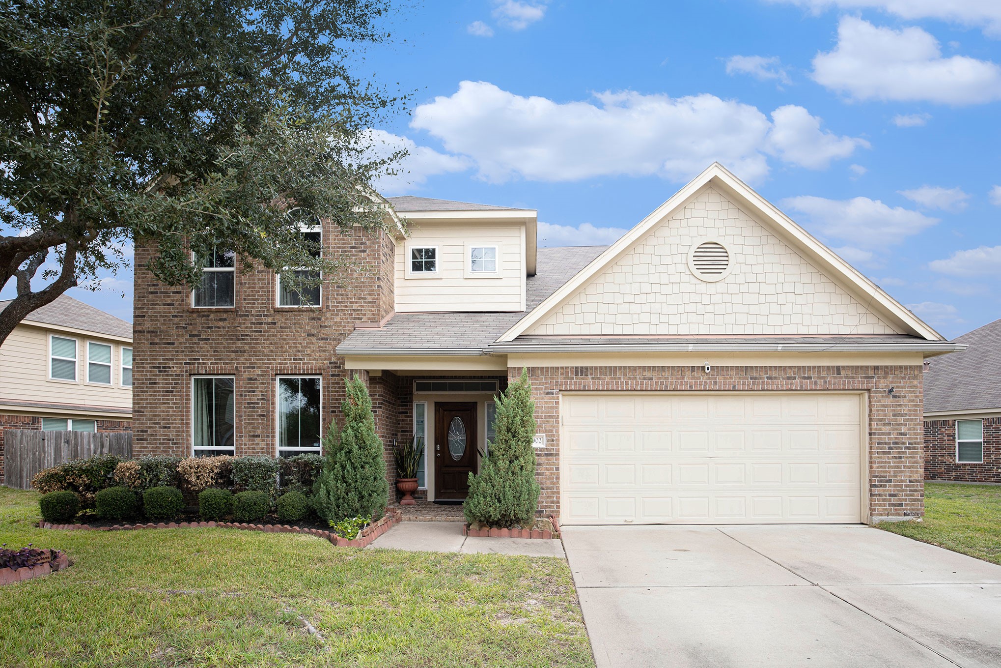 Listing photo 1